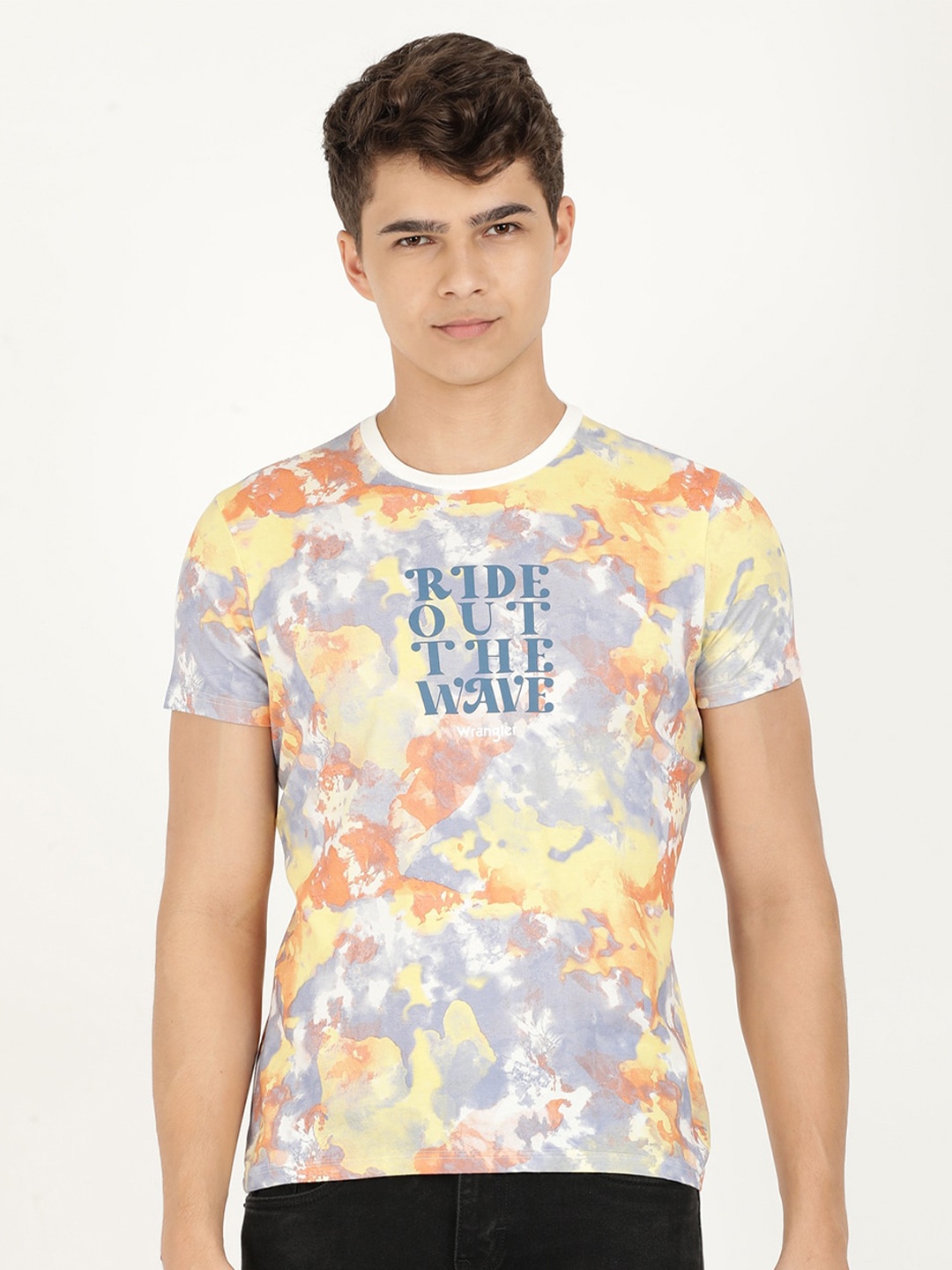 

Wrangler Round Neck Dyed Cotton T-shirt, Beige