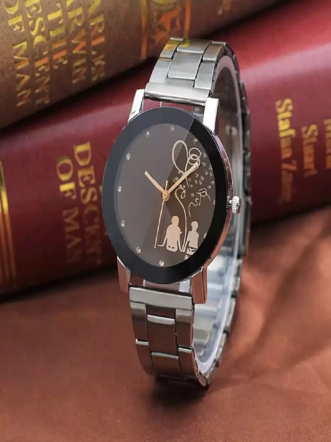 

WATCHSTAR Women Dial & Stainless Steel Bracelet Style Straps Analogue Watch Matal, Black