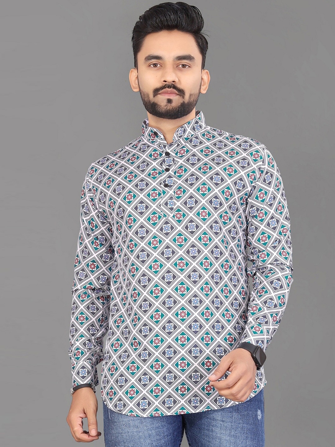 

APNISHA Geometric Printed Cotton Kurta, Green