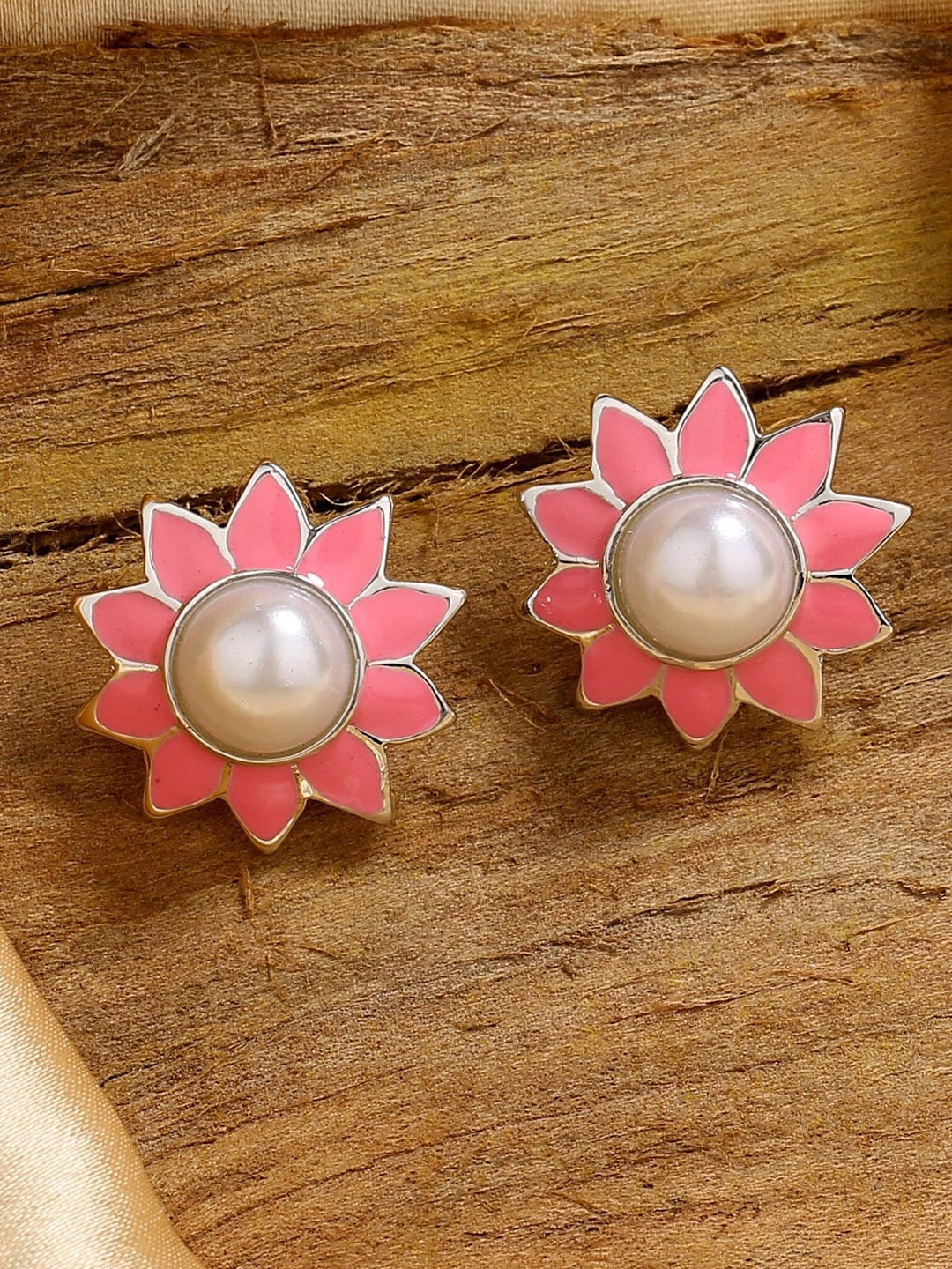 

Estele Rhodium-Plated Floral Studs Earrings, Silver