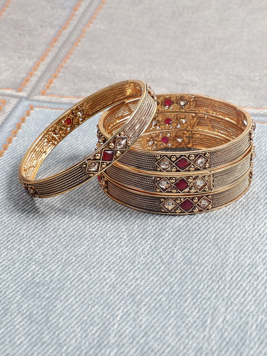 

STEORRA JEWELS Set Of 4 Gold-Plated & Stone-Studded Bangles