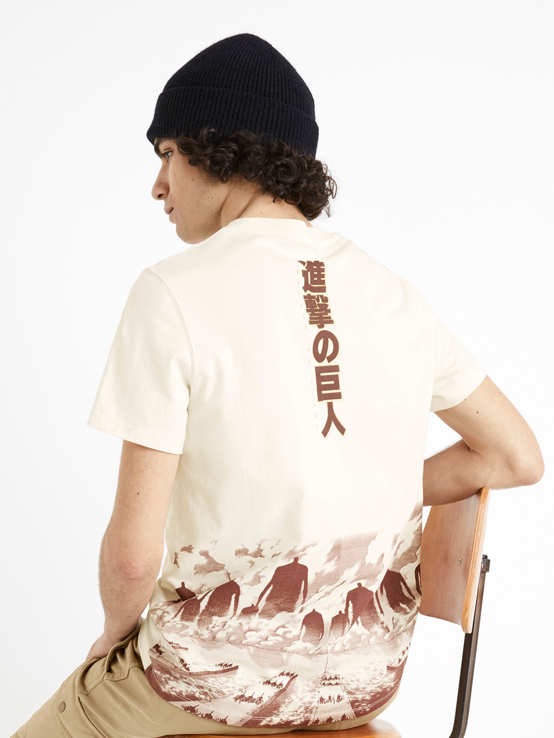 

Celio Attack on Titan Printed Cotton T-shirt, Off white