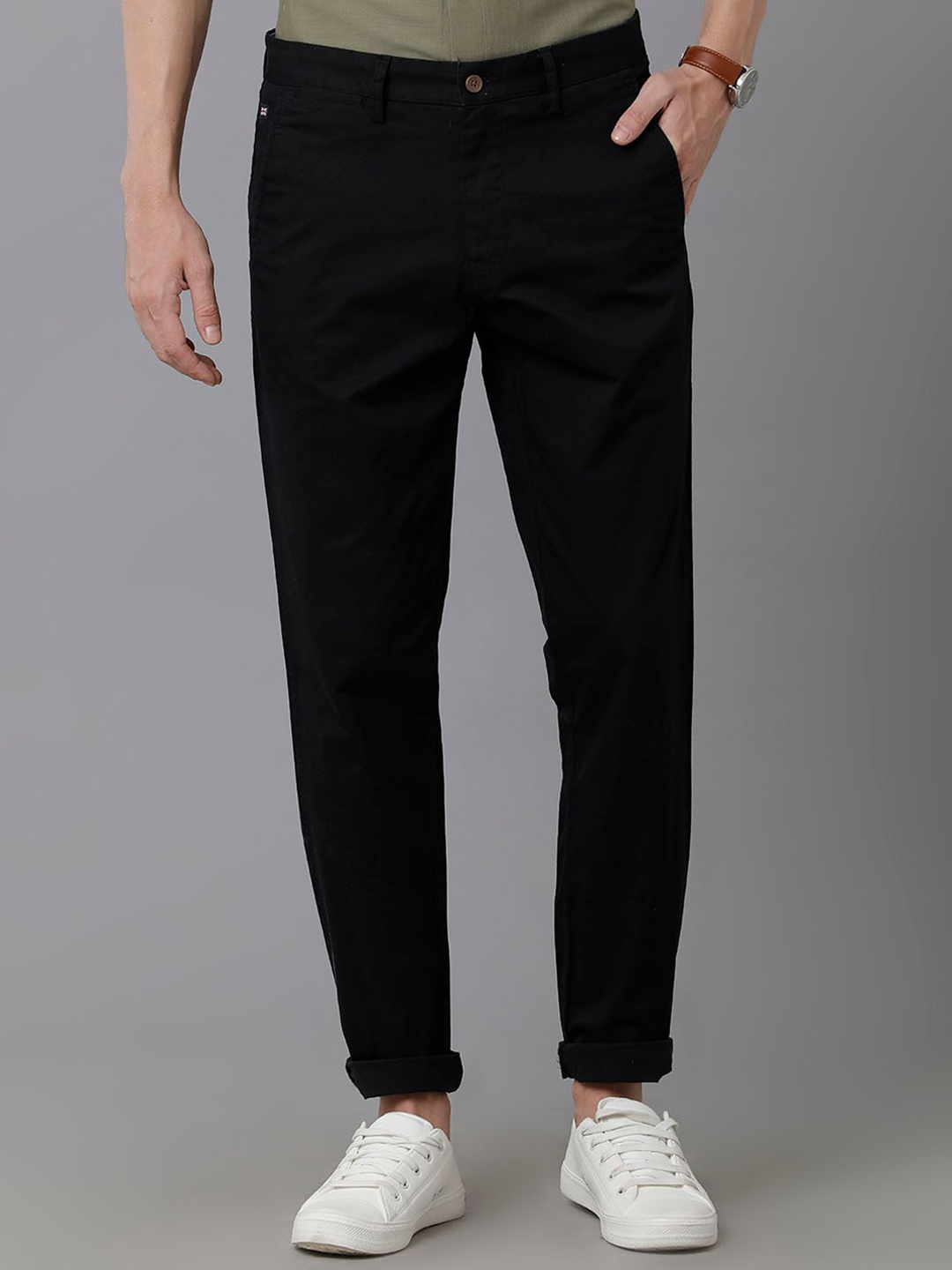 

Double Two Men Smart Slim Fit Mid-Rise Cotton Chinos, Black