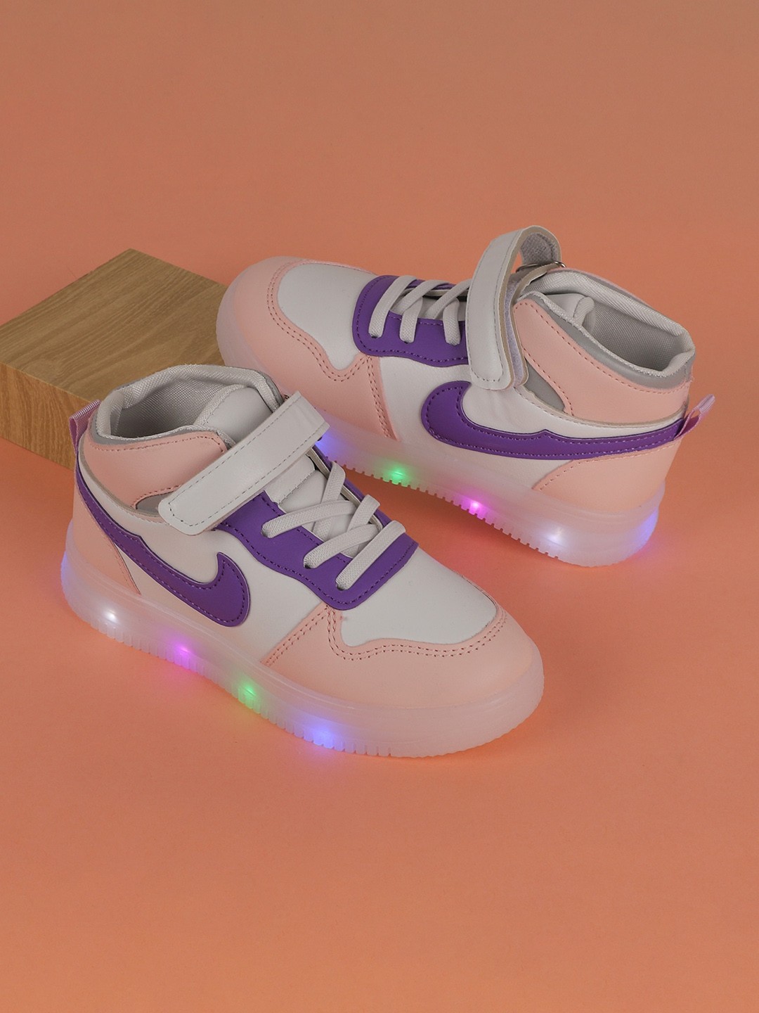 

FEETWELL SHOES Kids Colourblocked LED Velcro Sneakers, White
