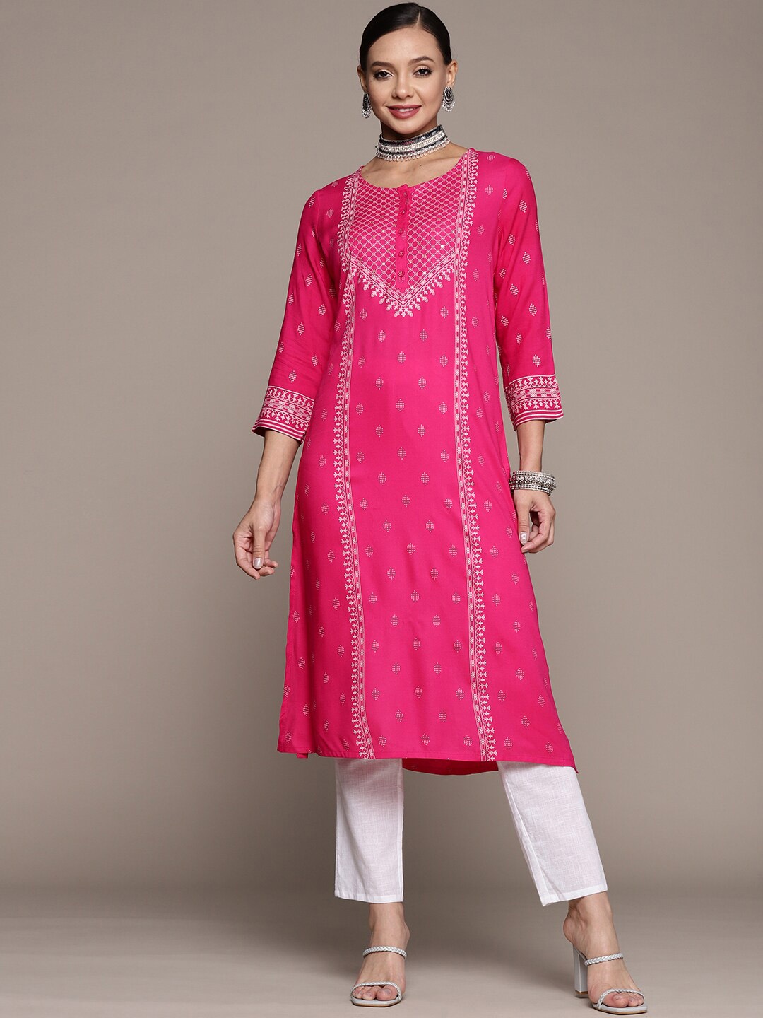 

Anubhutee Women Pink Geometric Printed Keyhole Neck Kurta