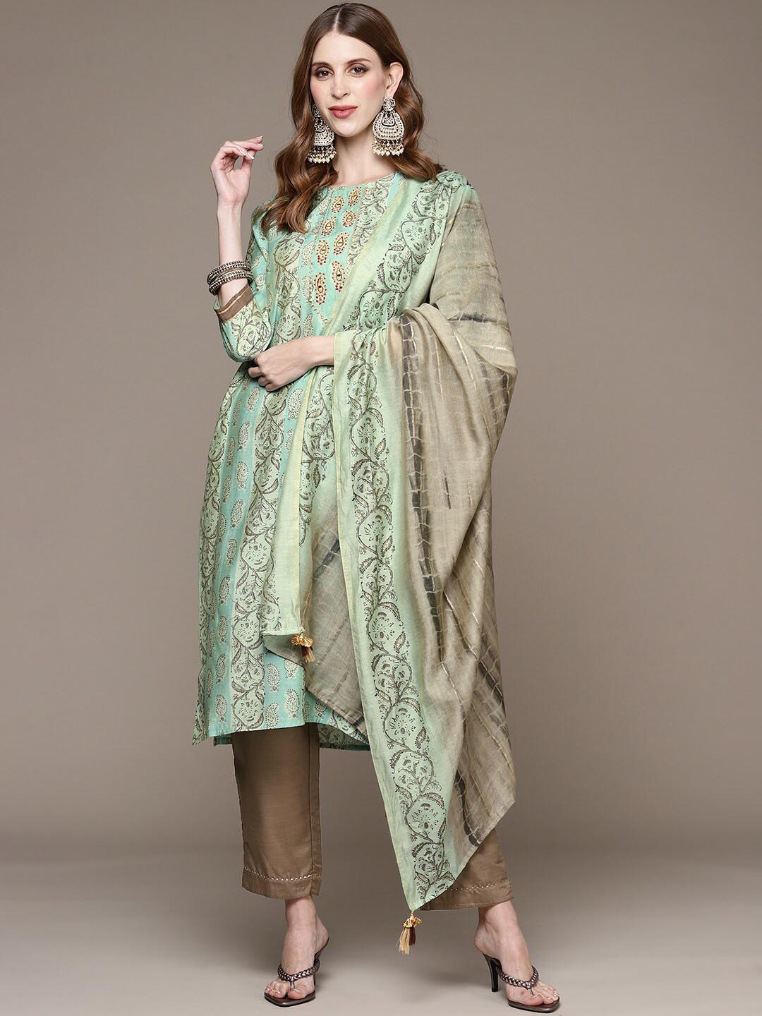 

Anubhutee Paisley Printed Thread Work Kurta With Trousers & Dupatta, Green