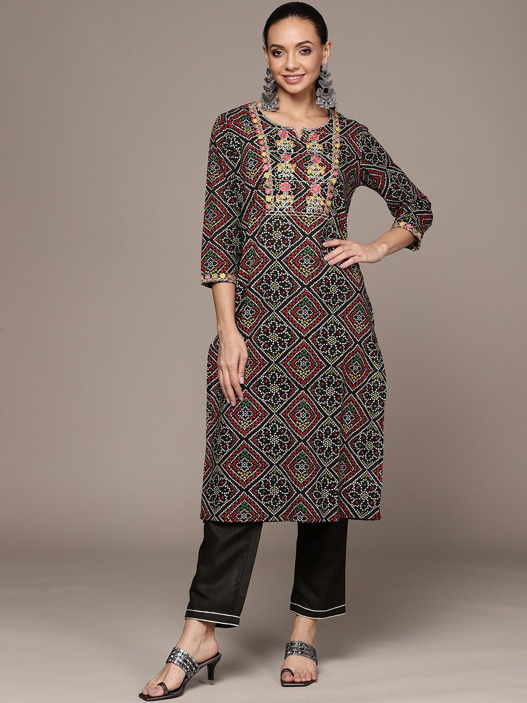 

Anubhutee Bandhani Printed Thread Work Pure Cotton Kurta With Trousers, Black