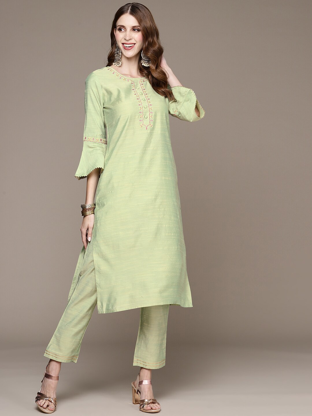 

Anubhutee Ethnic Motifs Embroidered Thread Work Pure Cotton Kurta with Trousers, Green