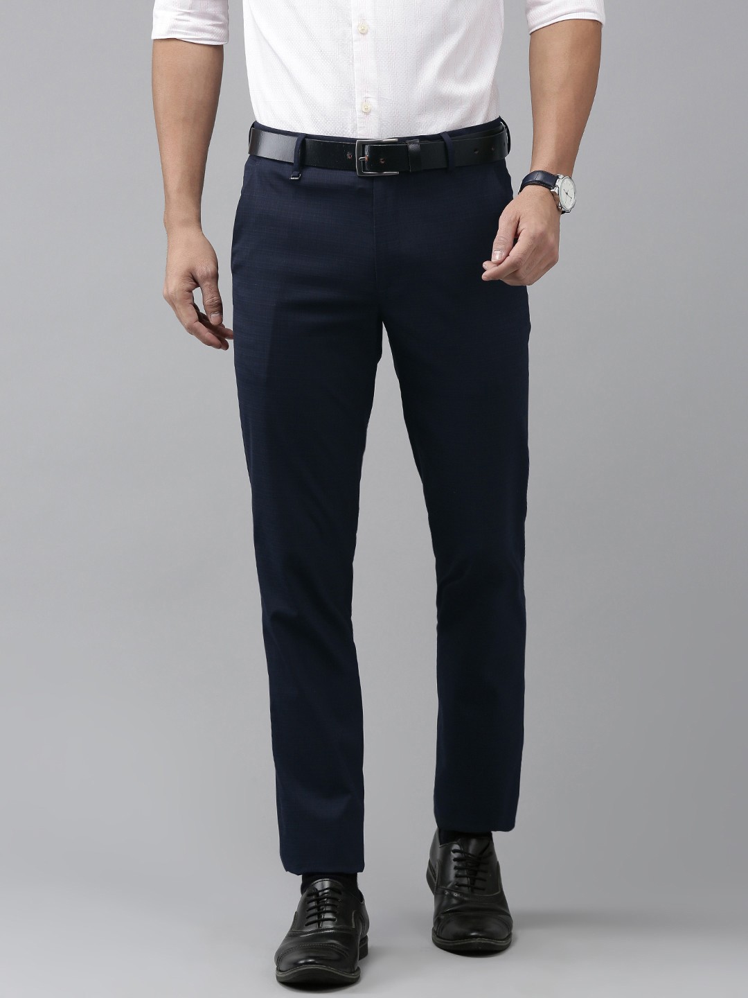 

Van Heusen Men Checked Slim Fit Trousers, Navy blue
