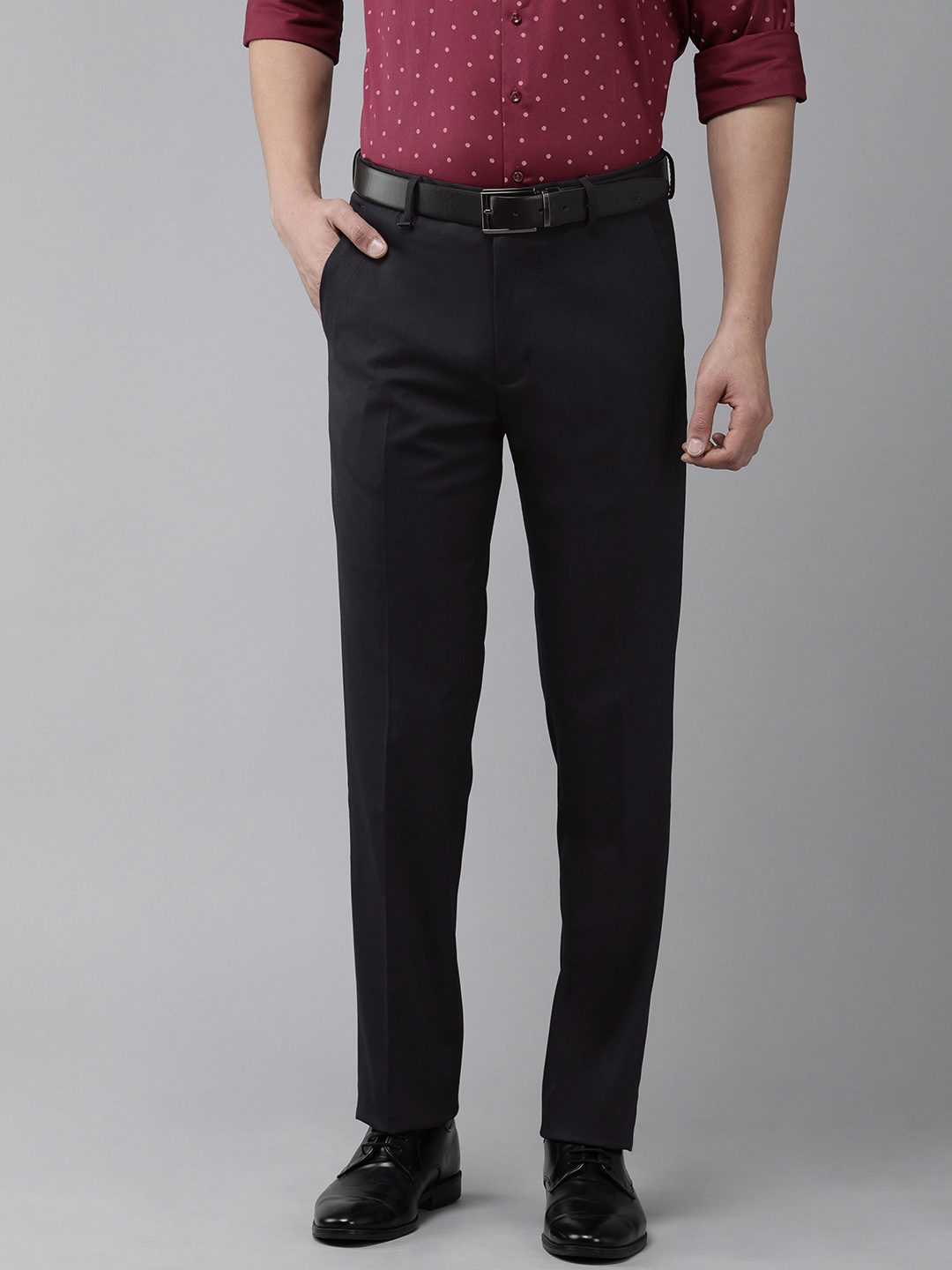 

Van Heusen Men Mid-Rise Slim Fit Trousers, Navy blue