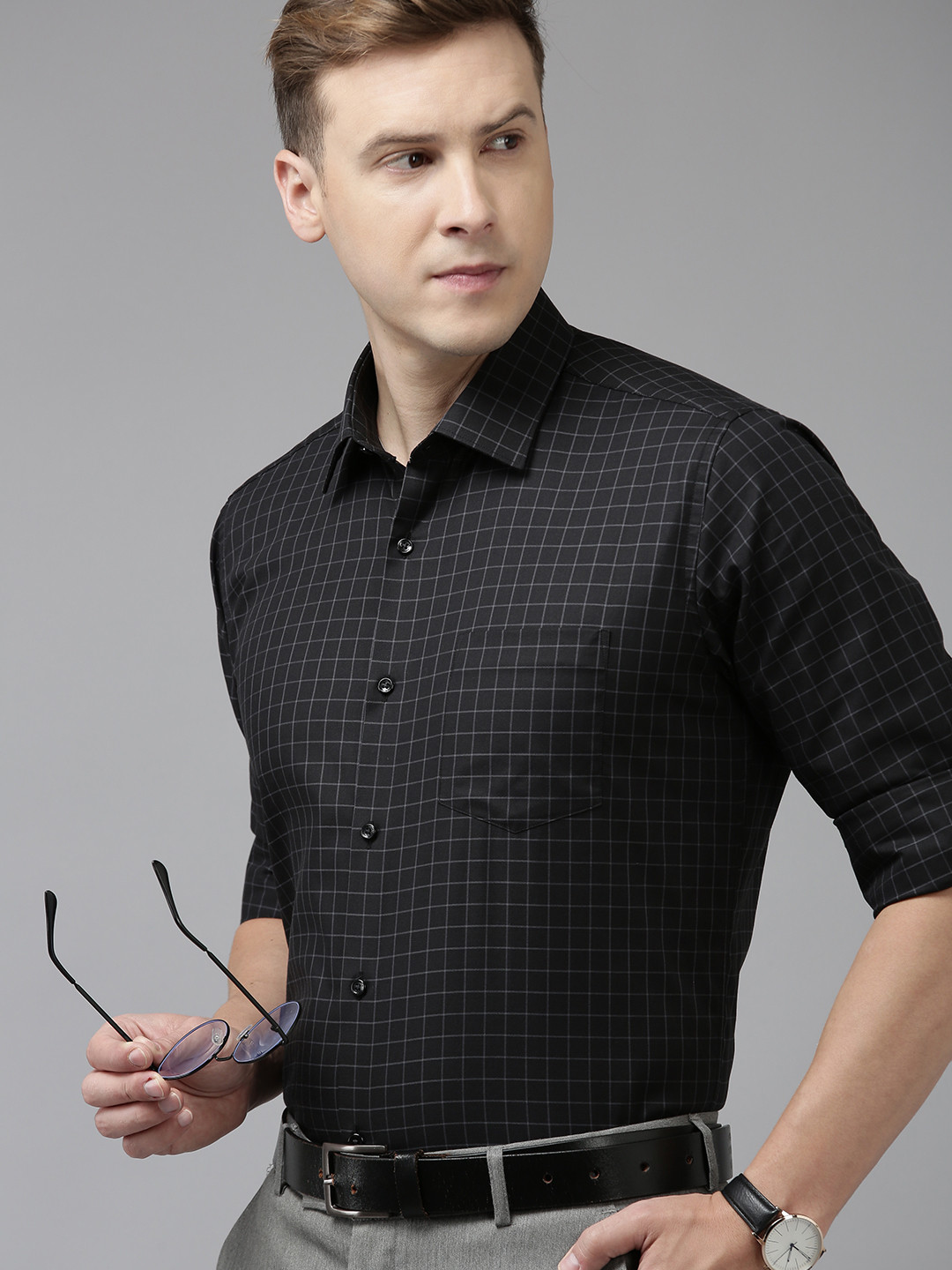 

Van Heusen Men Pure Cotton Custom Grid Tattersall Checks Opaque Formal Shirt, Black