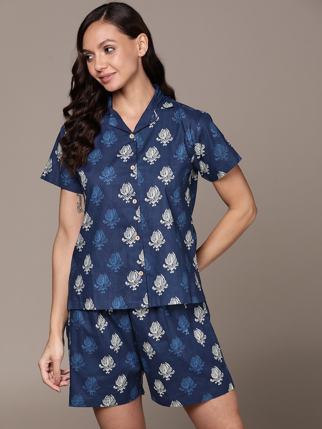 

Anubhutee Ethnic Motifs Printed Pure Cotton Night Suit, Navy blue