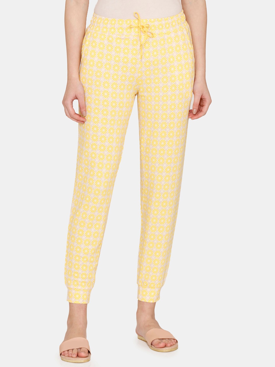 

Zivame Printed Knitted Joggers, Yellow