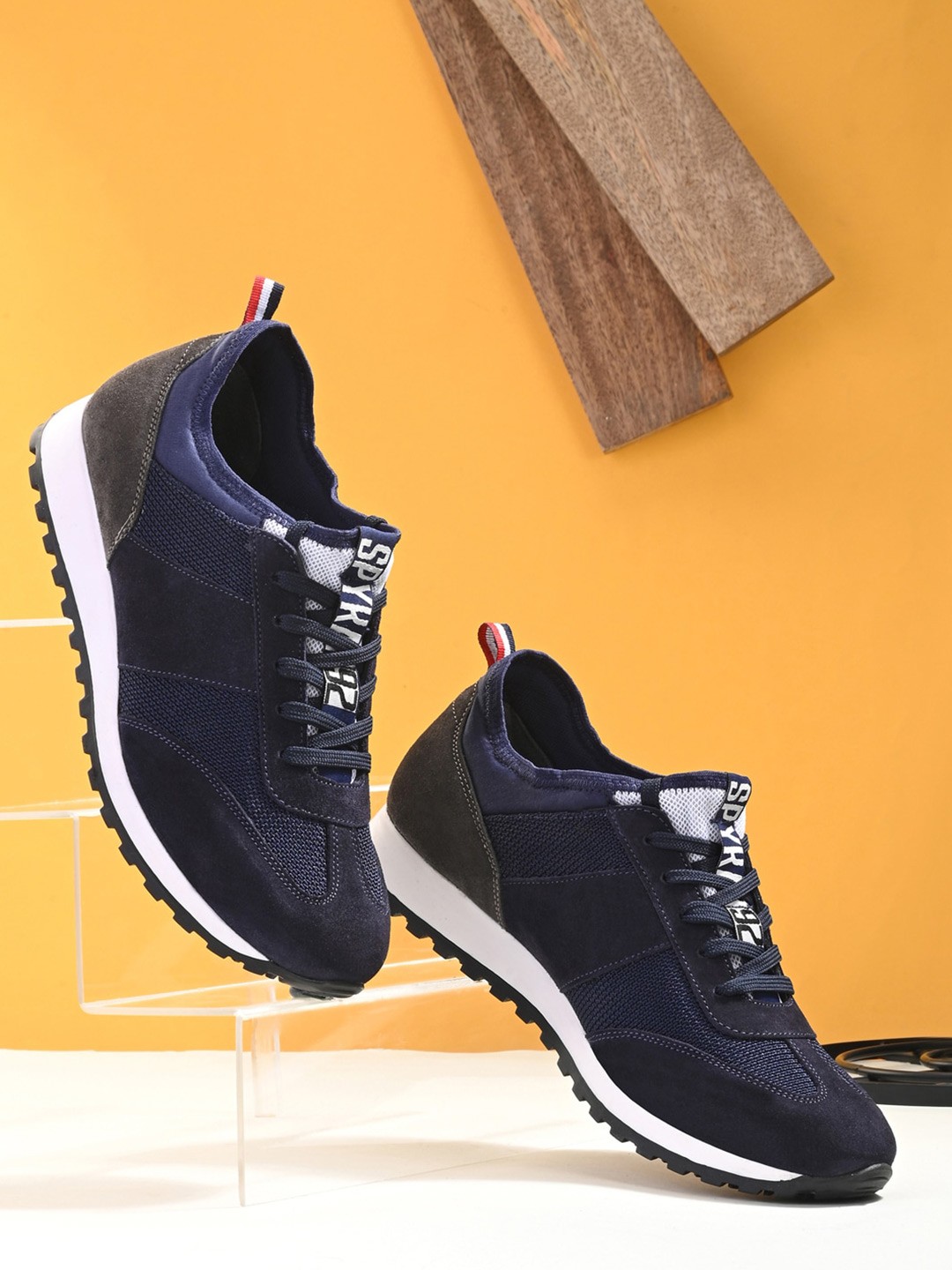 

SPYKAR Men Suede Sneakers, Navy blue