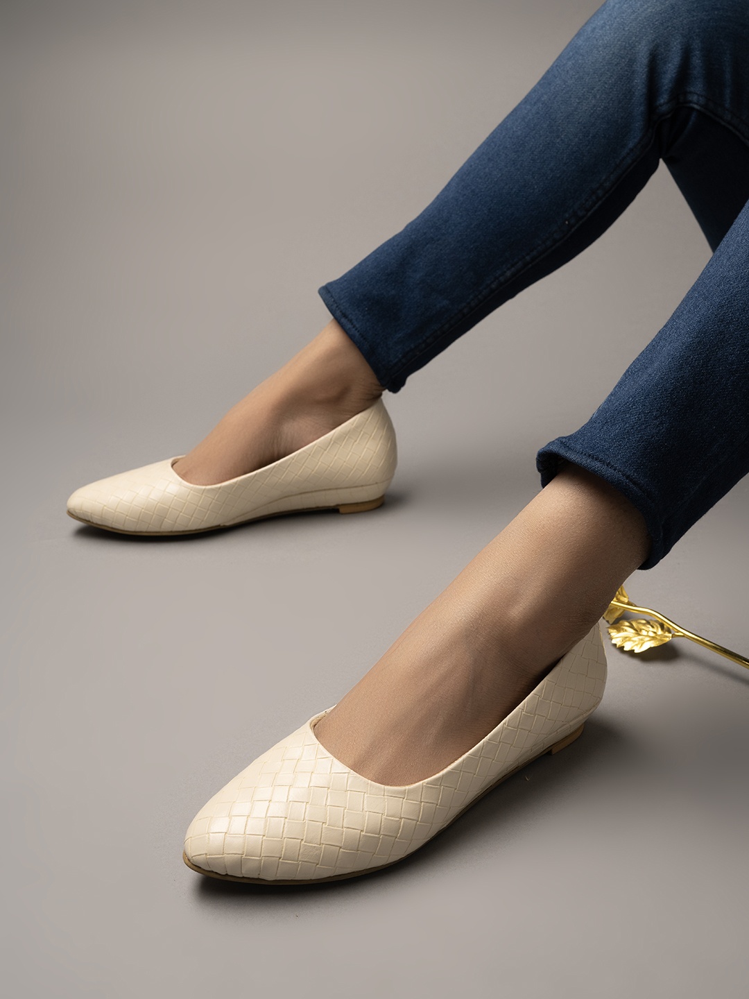 

Shoetopia Textured Round Toe Ballerinas, Cream