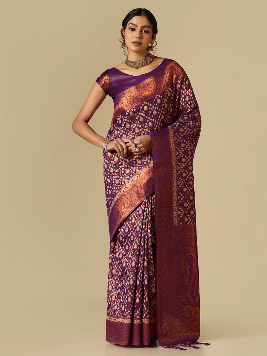 

Satrani Ethinic Motif Woven Design Zari Banarasi Saree, Purple
