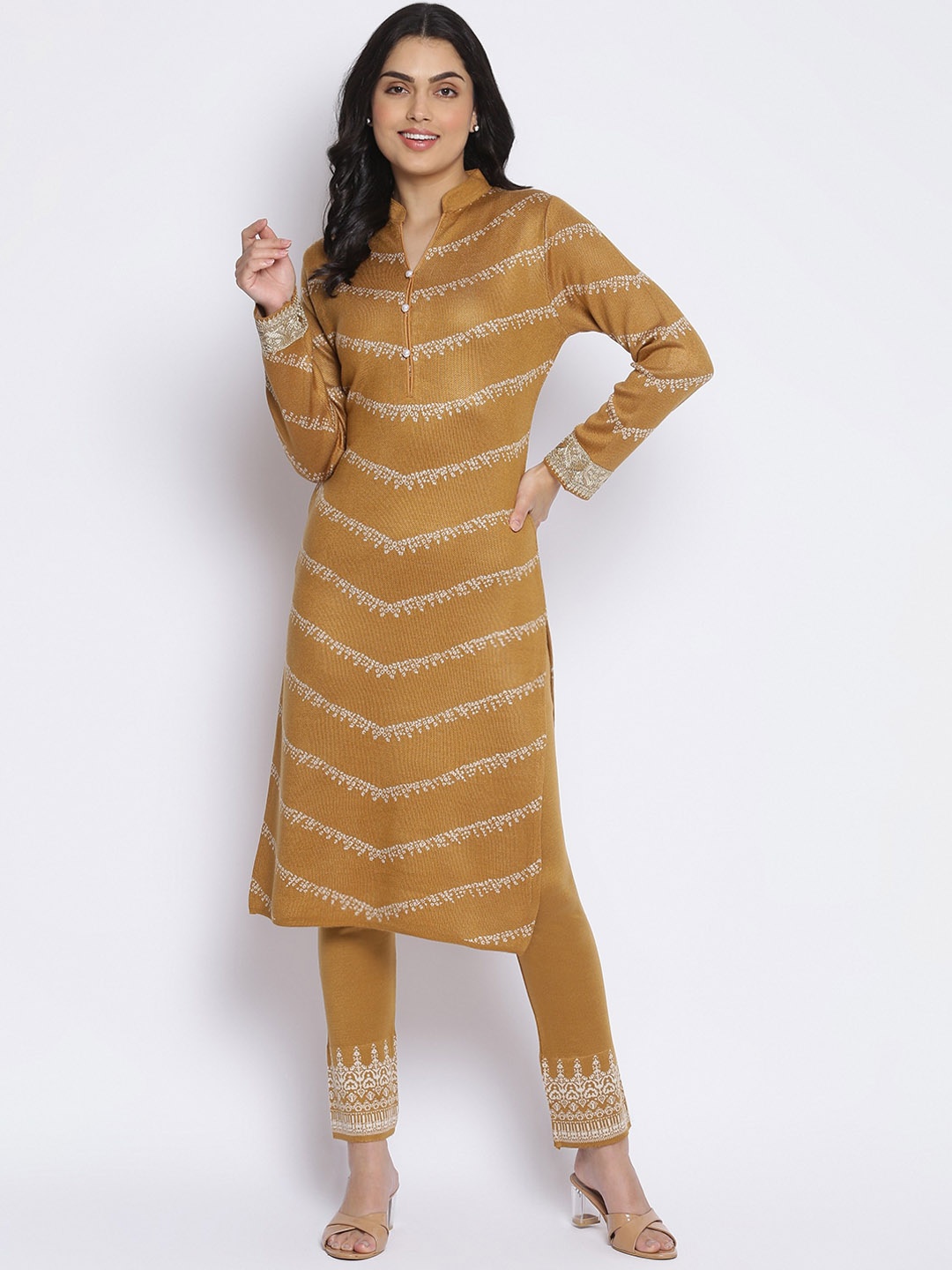 

MIKHAD Women Mandarin Collar Woollen Straight Kurta, Mustard