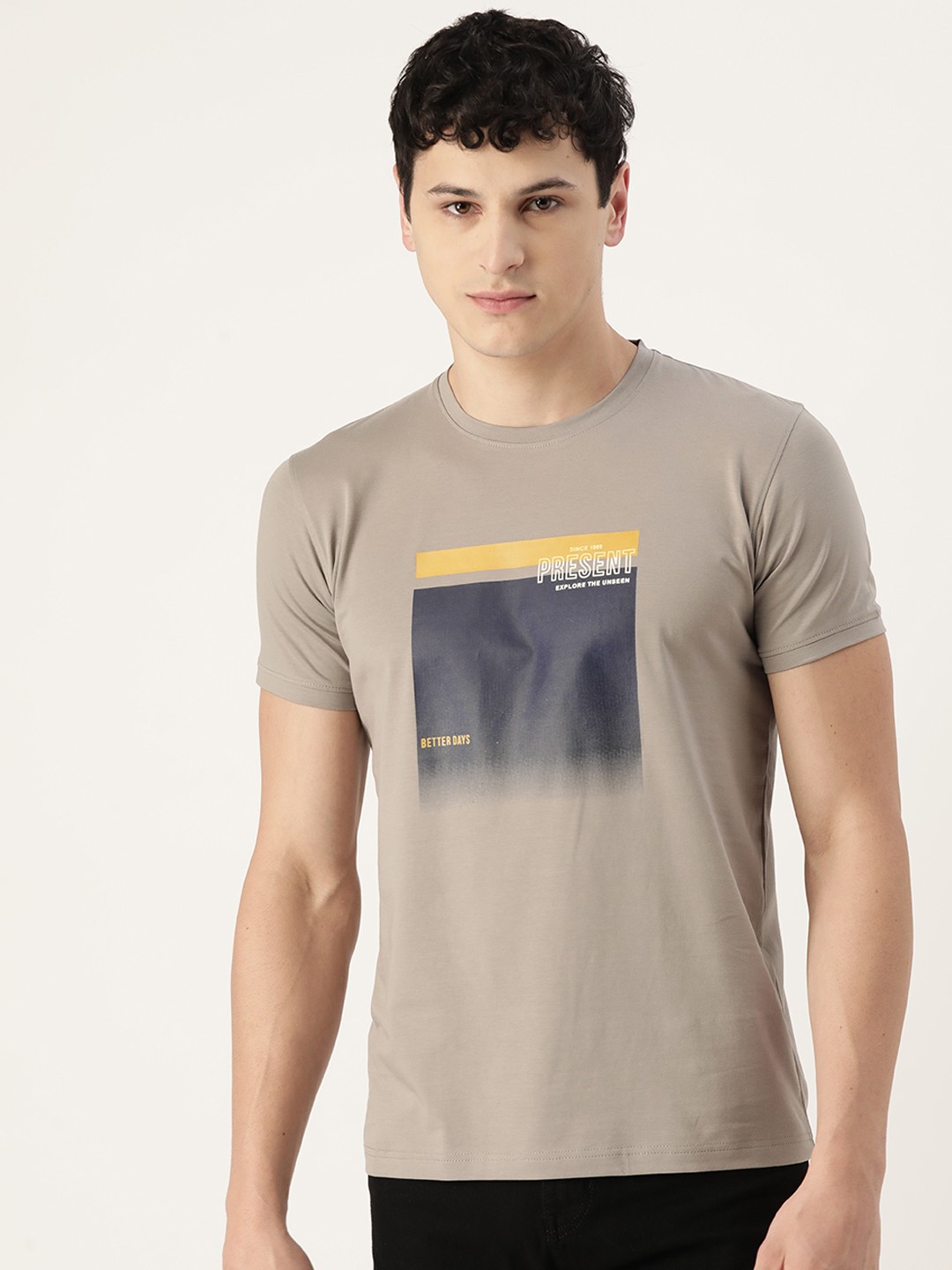 

PORTBLAIR Men Printed Slim Fit T-shirt, Grey