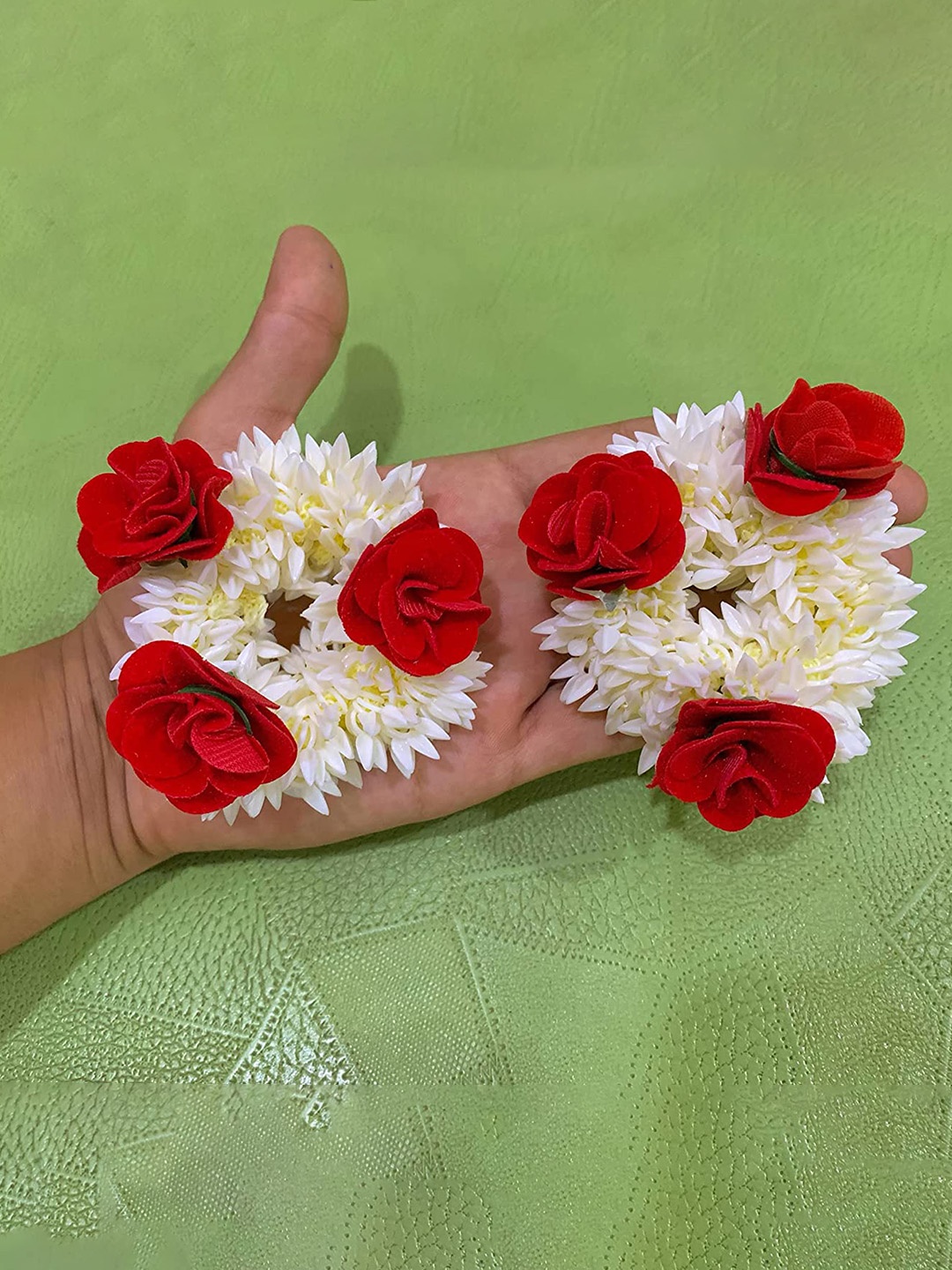 

CHANDERKASH Women Set of 2 Floral Ponytail Holders, White