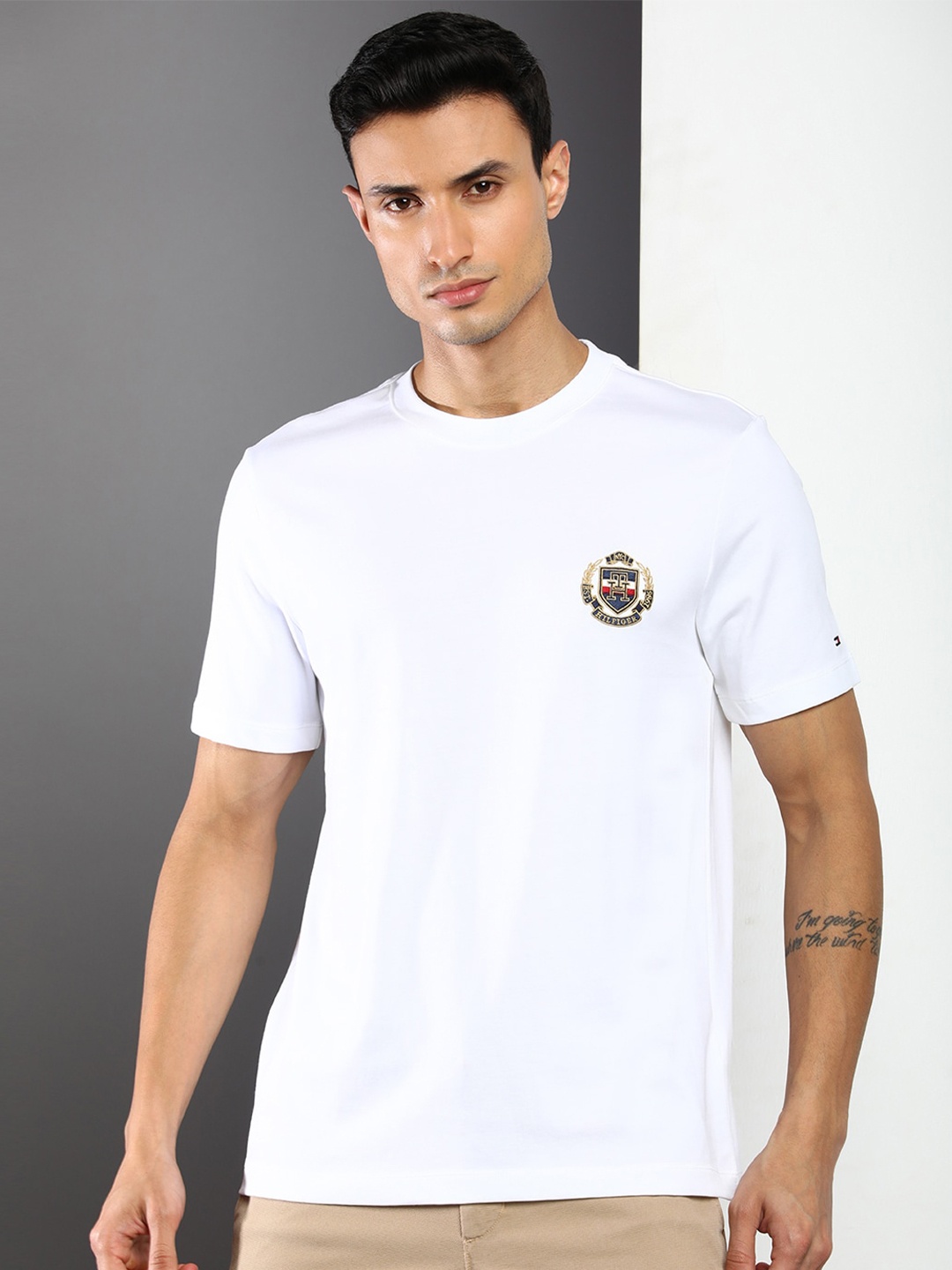 

Tommy Hilfiger Men Short Sleeves Round Neck Cotton T-shirt, White