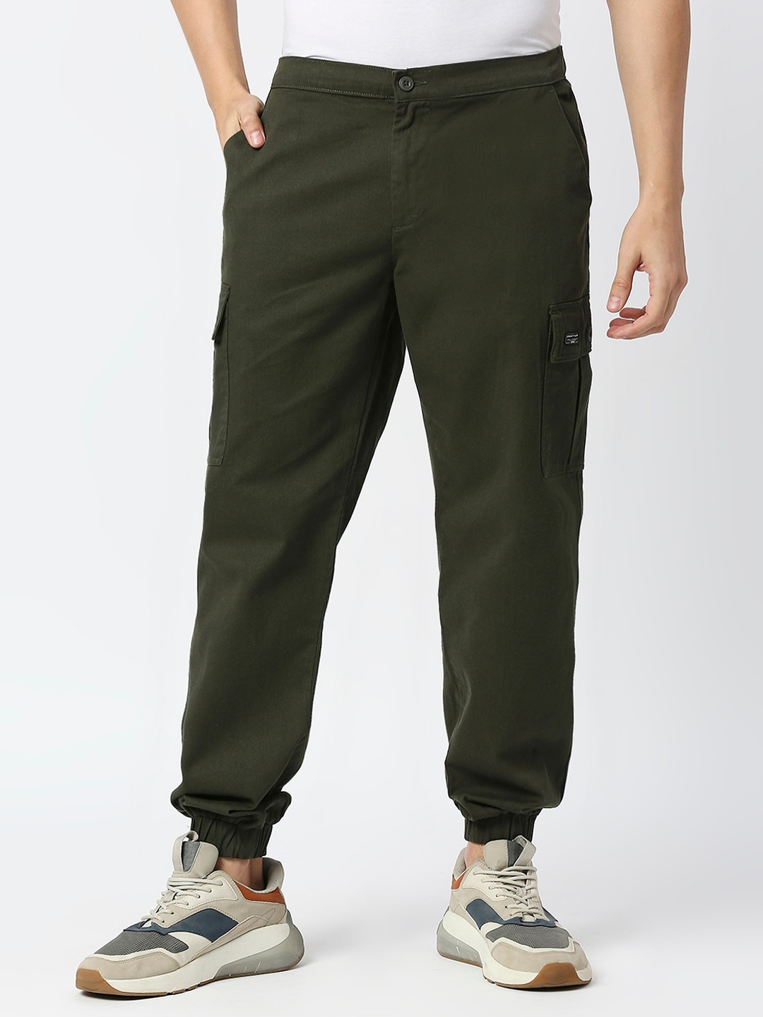 

Thomas Scott Men Comfort Mid-Rise Easy Wash Cargo Trousers, Green