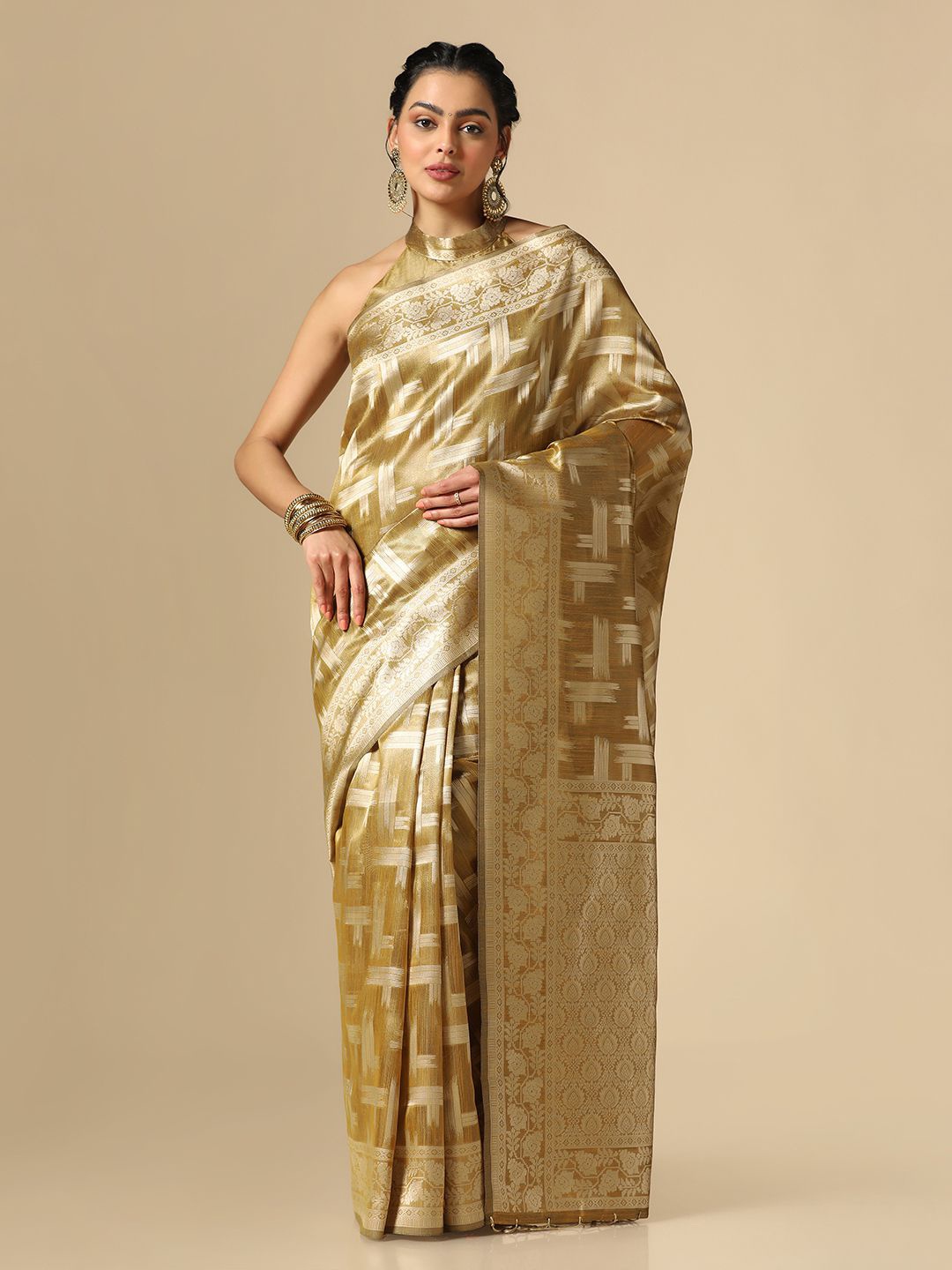 

Satrani Geometric Woven Design Zari Jacquard Banarasi Saree, Gold