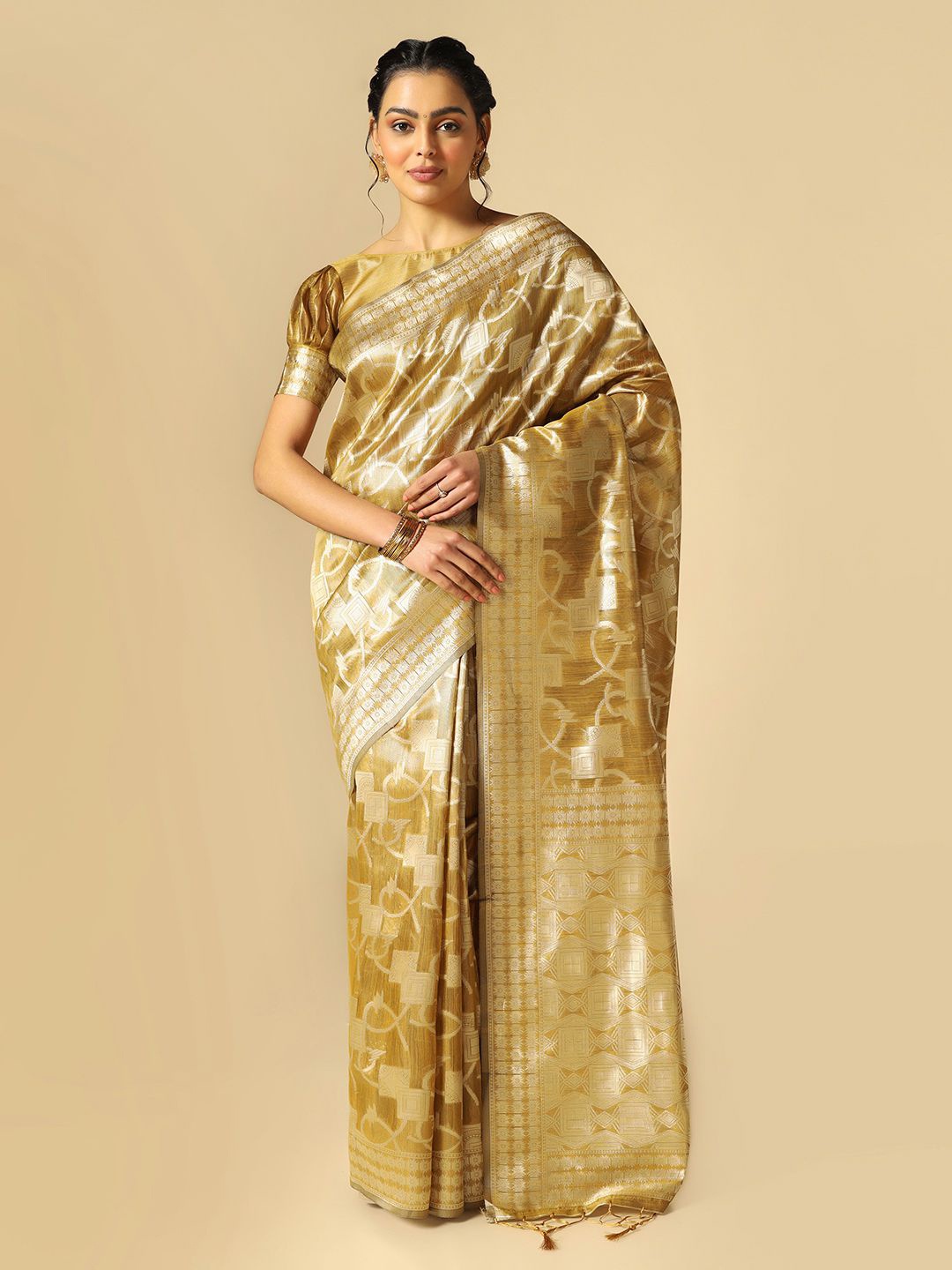

Satrani Geometric Woven Design Zari Banarasi Saree, Gold