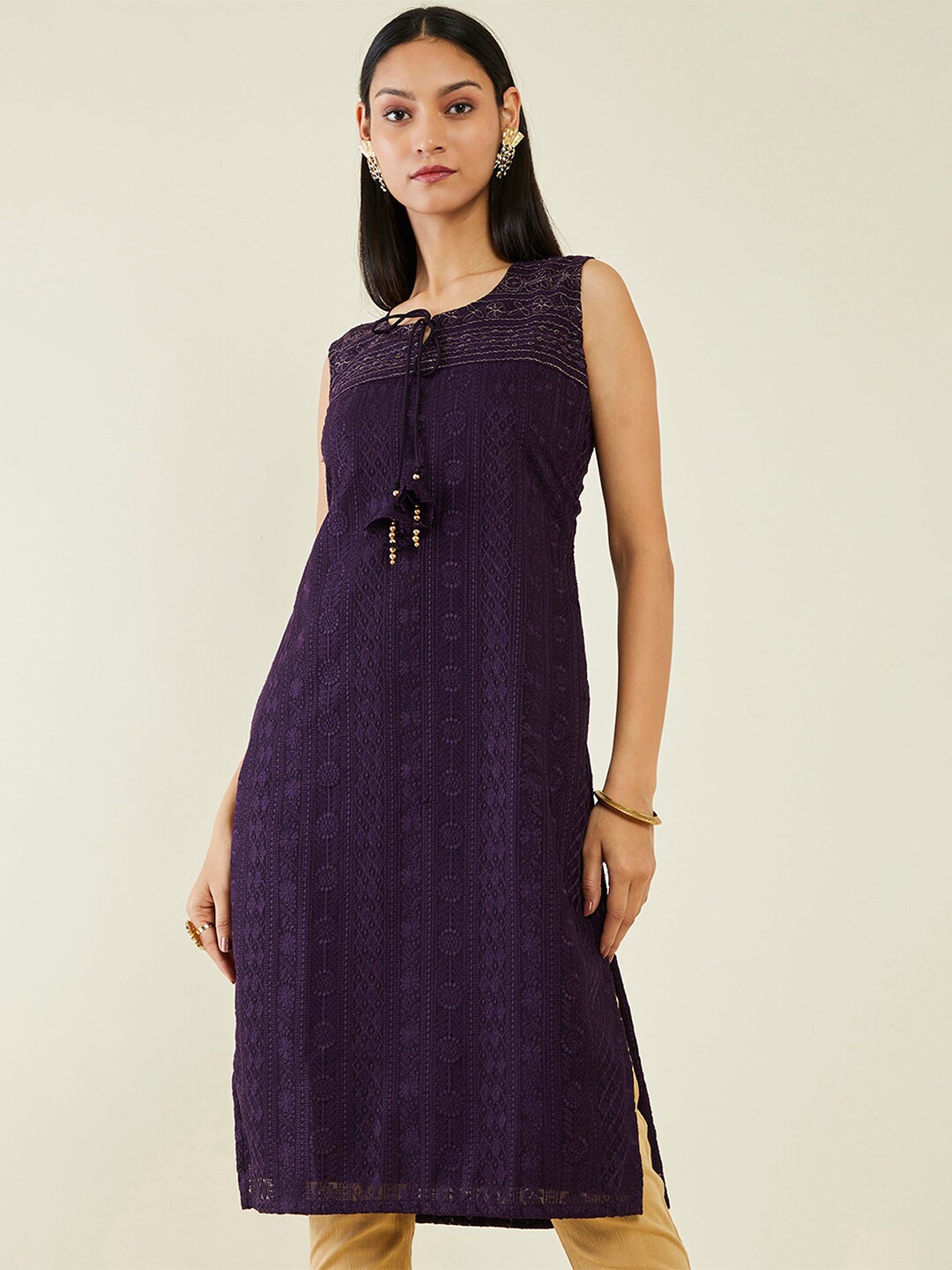 

Soch Embroidered Chikankari Tie Up Neck Sleeveless Georgette Kurta, Purple