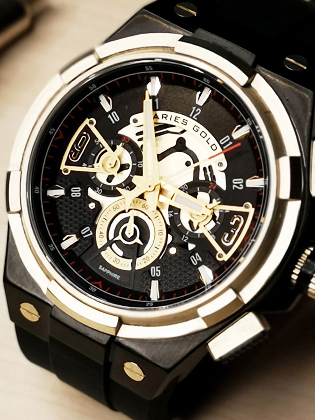 

Aries Gold Men Bracelet Style Straps Analogue Chronograph Watch G 7016, Black