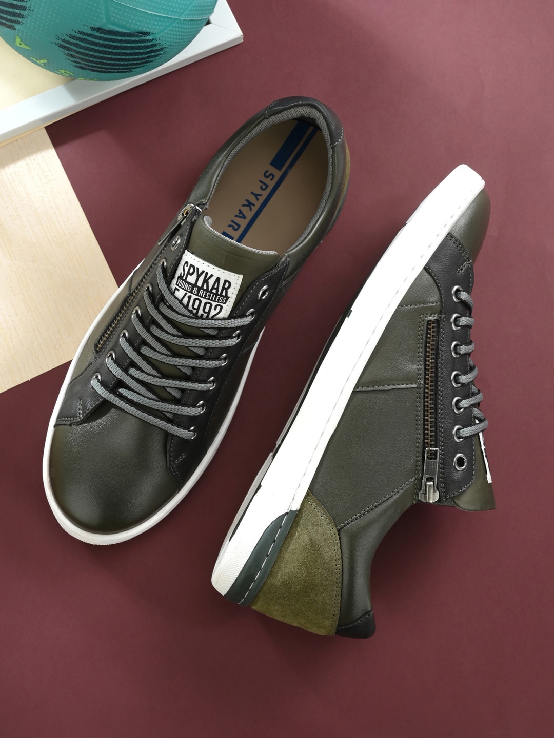 

SPYKAR Men Colourblocked Lace-Up Sneakers, Olive