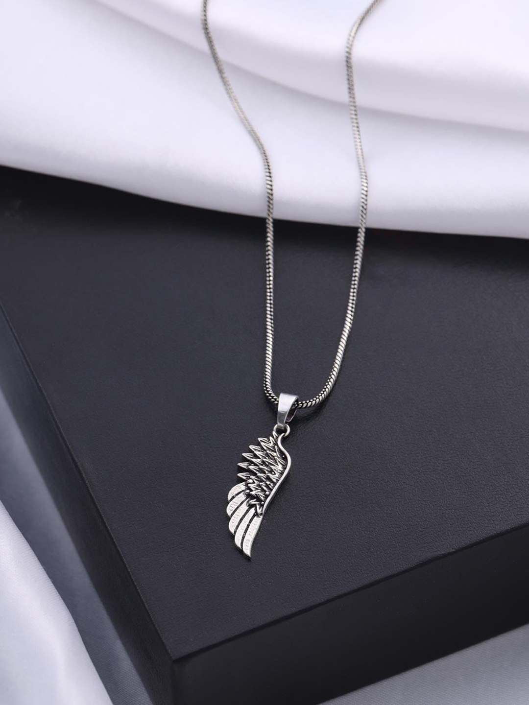 

VIRAASI Men Stainless Steel Angel Wing Pendant Chain, Silver
