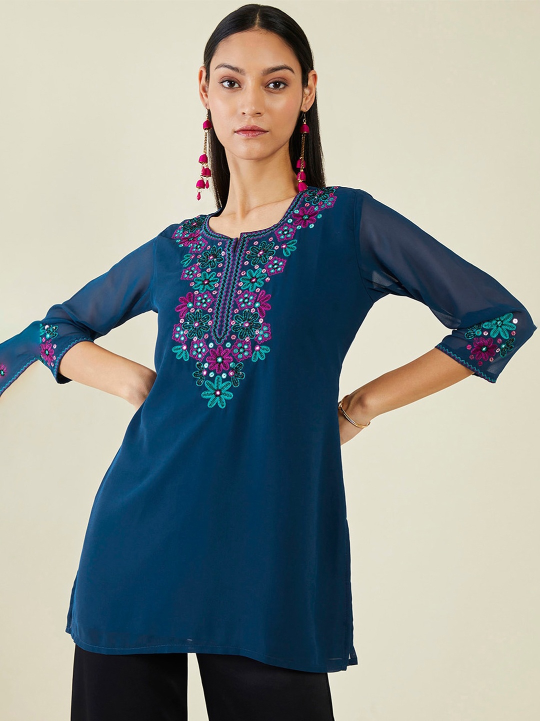 

Soch Yoke Boarder Floral Embroidered Notched Neck Tunic, Blue