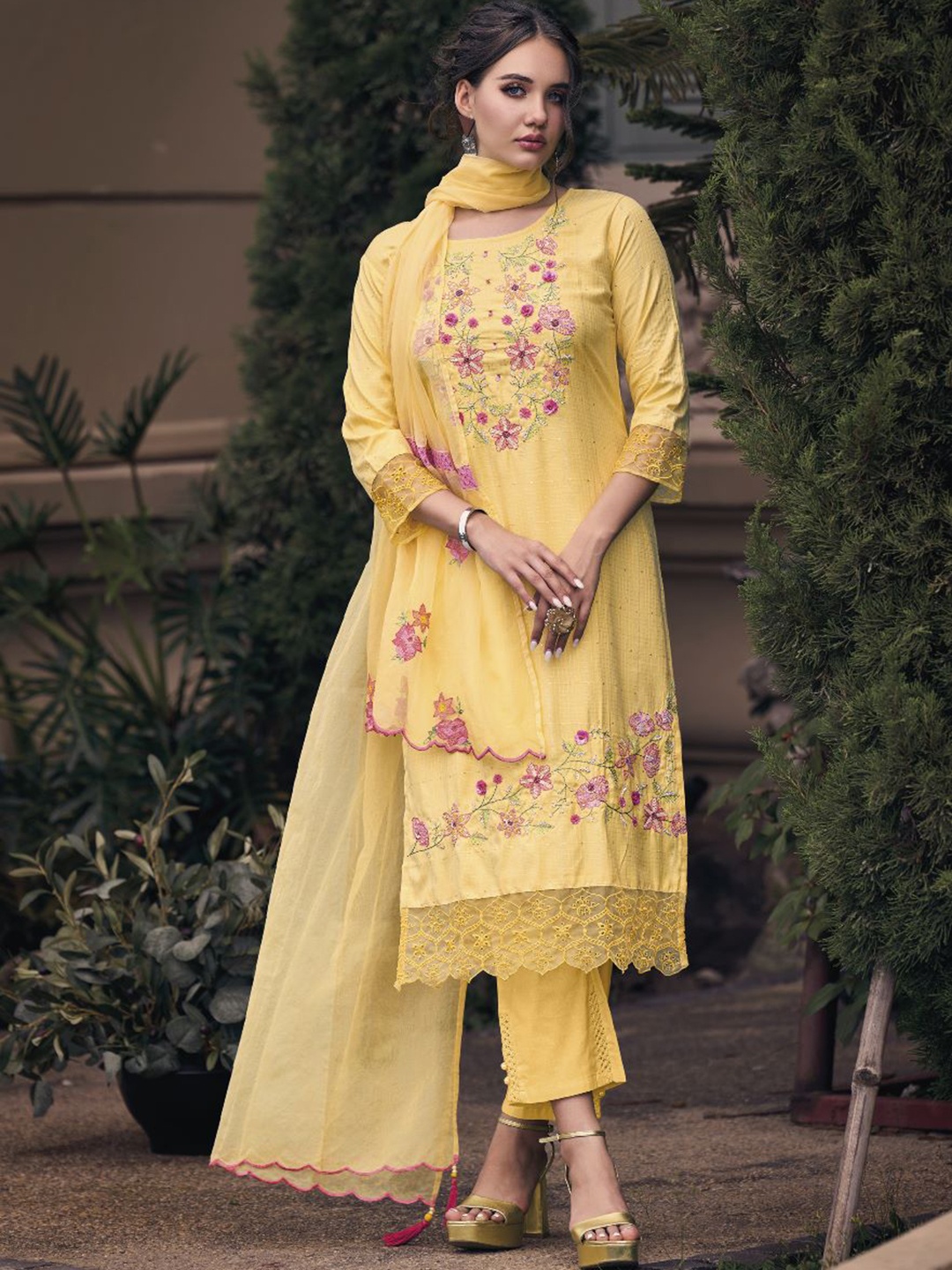 

AUTUMN LANE Floral Embroidered Pure Cotton Kurta with Trousers & With Dupatta, Yellow