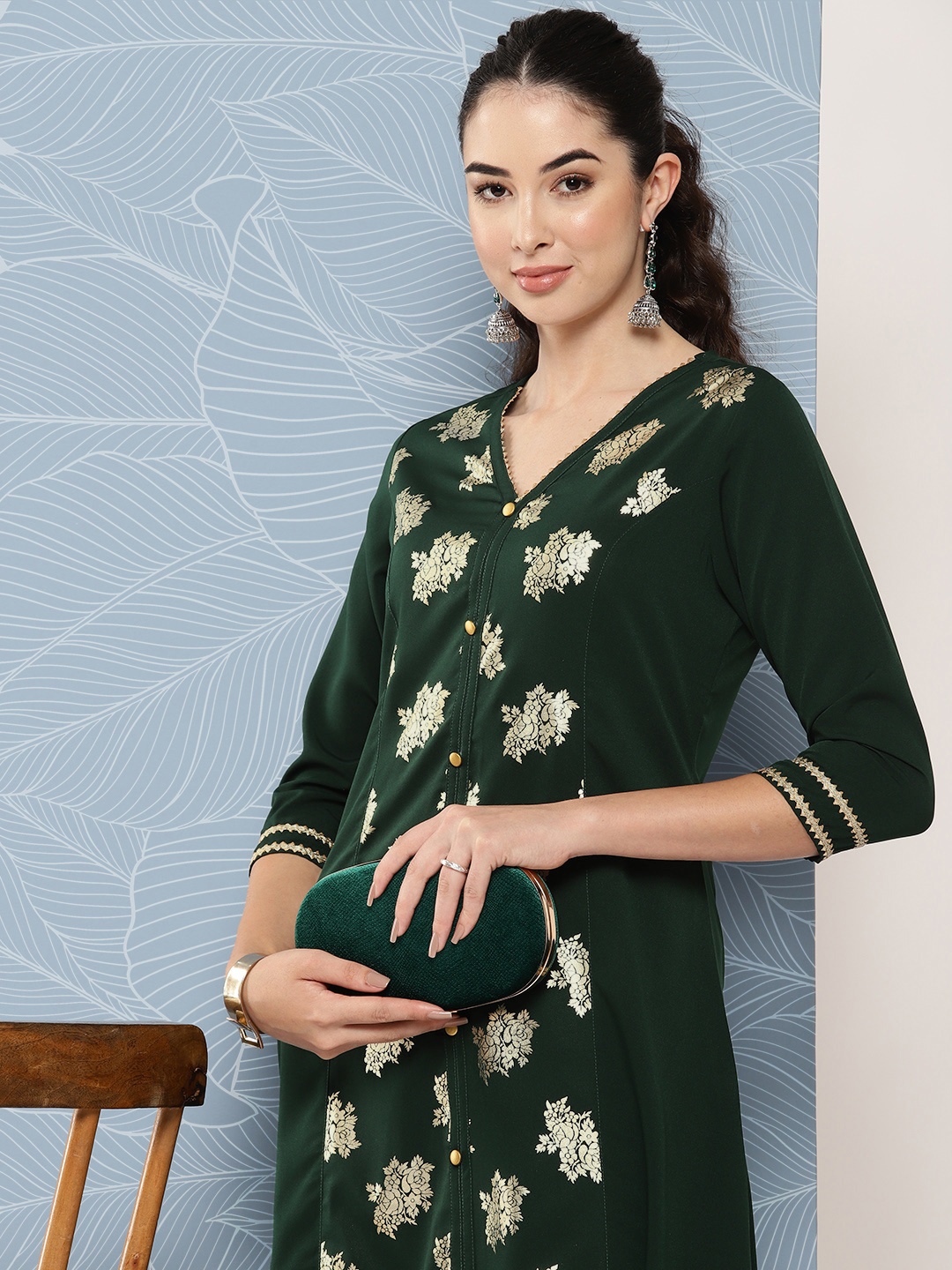 

Janasya Floral Printed Gotta Patti Floral Crepe Kurta, Green
