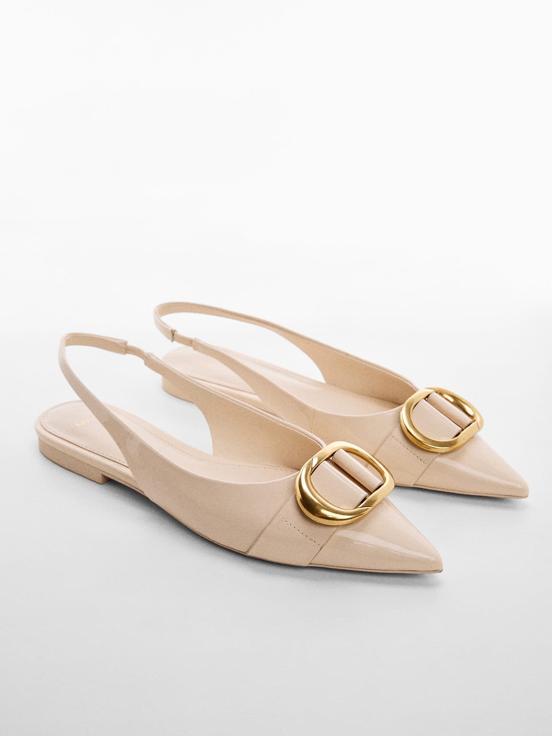 

MANGO Women Pointy Toe Flats with Metallic Detail, Cream