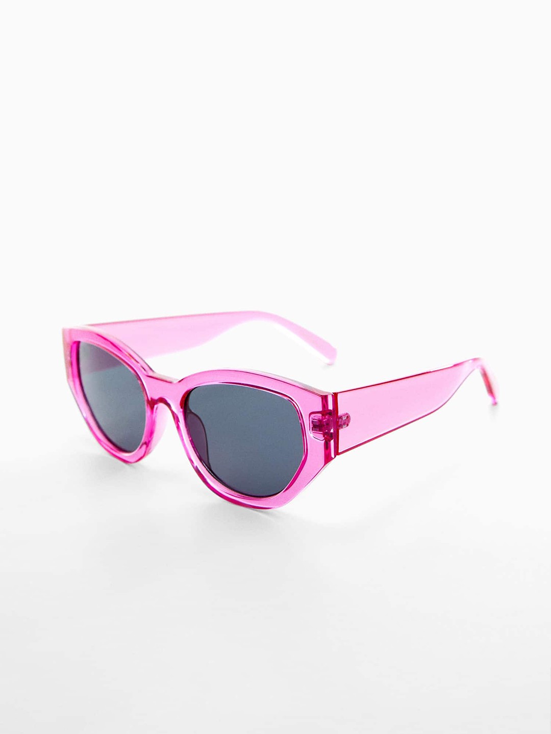 

MANGO Women Full Rim Sustainable Cateye Sunglasses With UV Protected Lens 47004378, Black