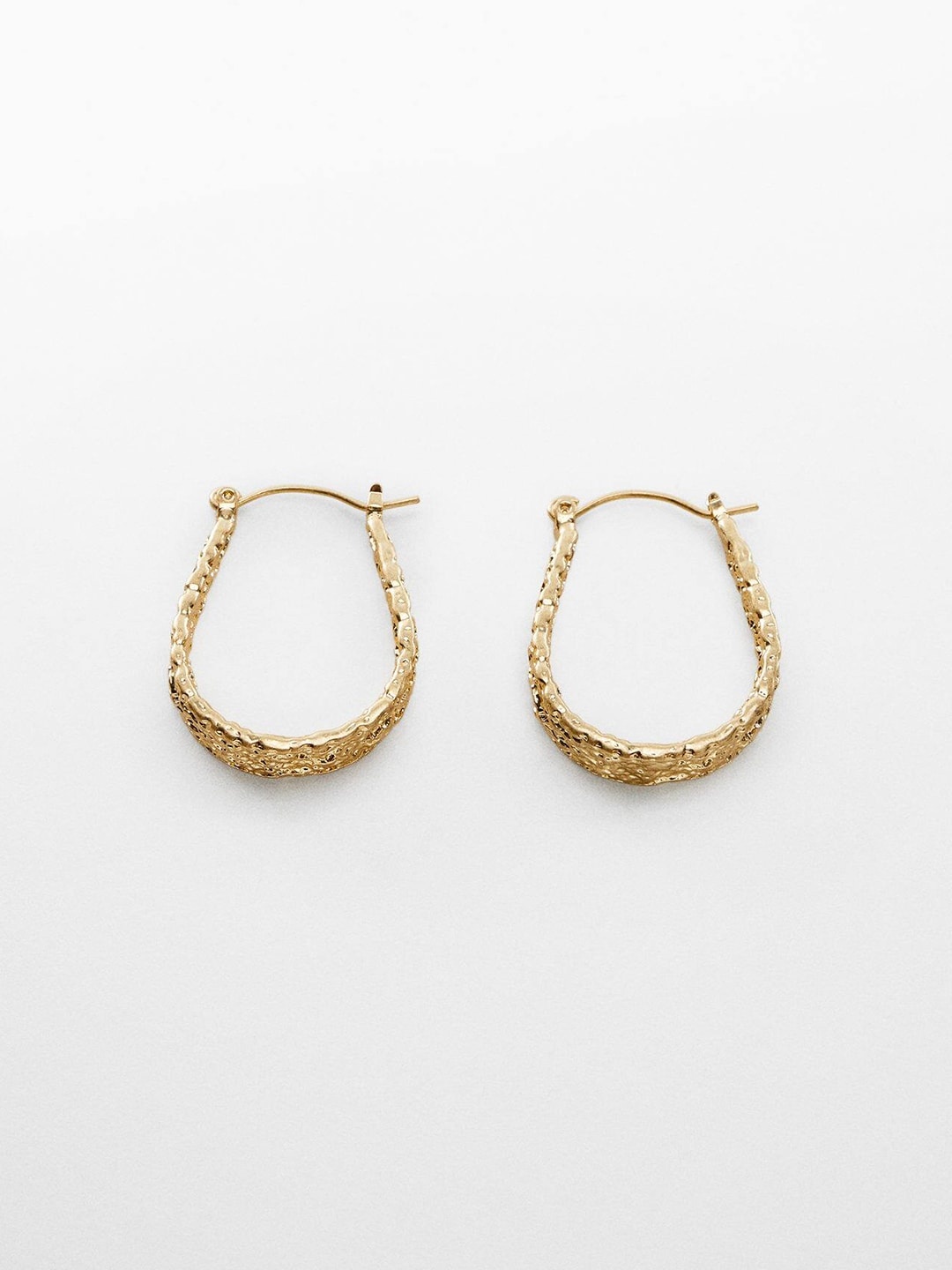 

MANGO Contemporary Hoop Earrings, Gold