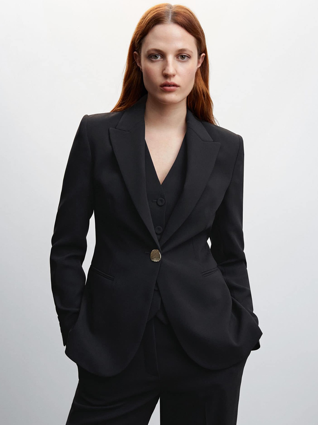 

MANGO Single-Breasted Button Suit Blazer, Black