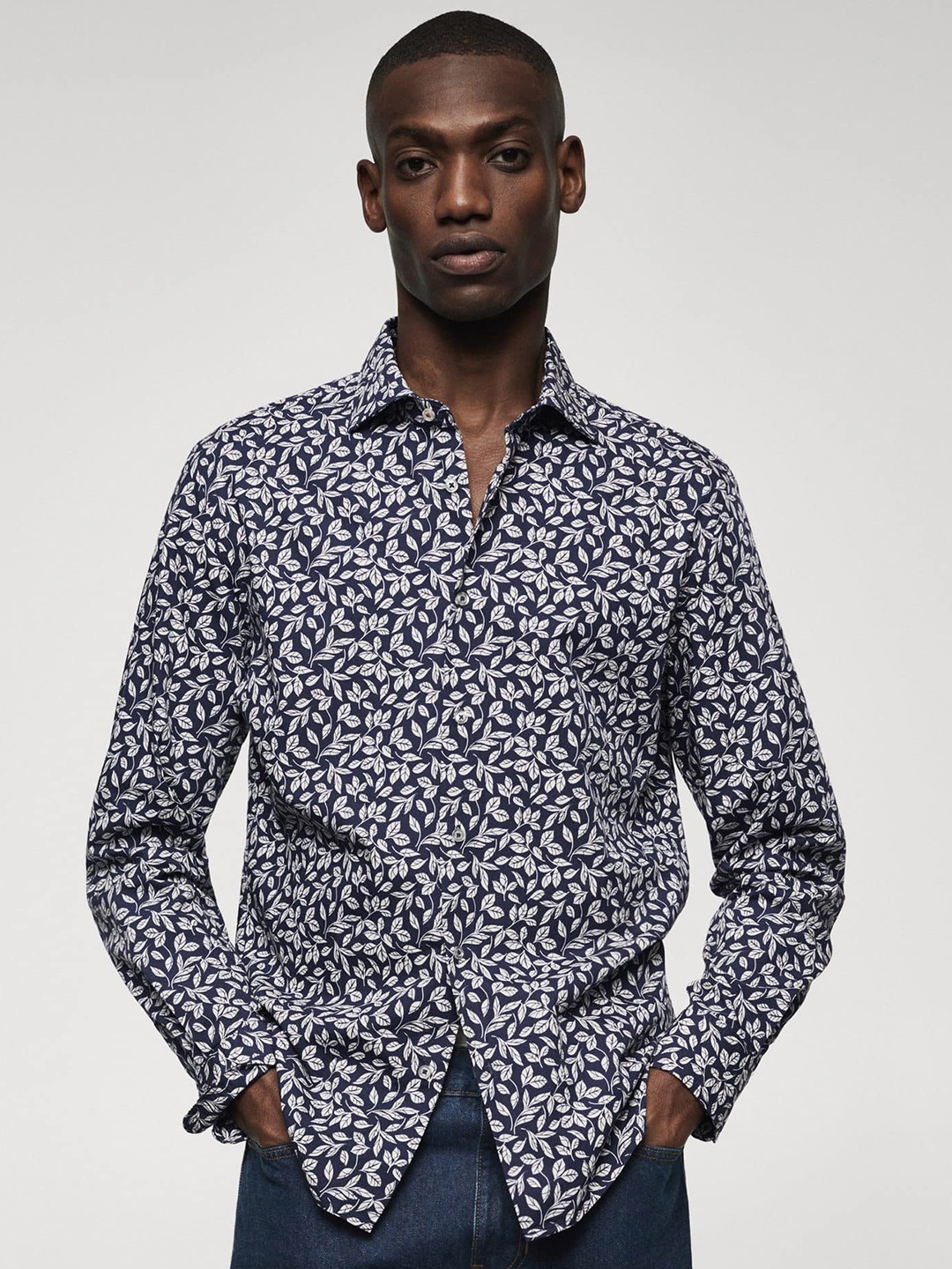 

MANGO MAN Pure Cotton Slim Fit Floral Printed Casual Shirt, Navy blue