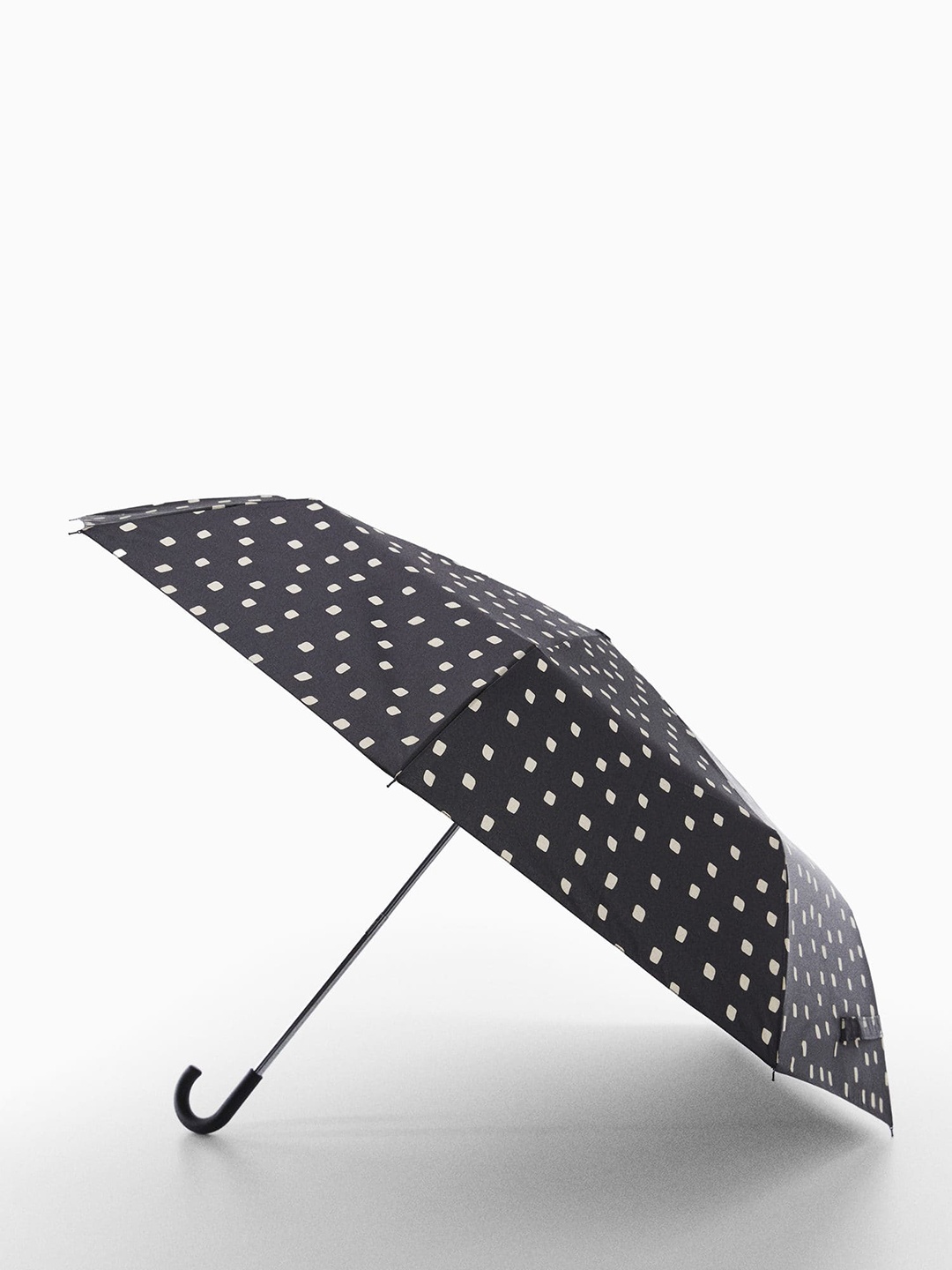 

MANGO Women Polka Dot Print Sustainable 3-Fold Mini Umbrella, Black