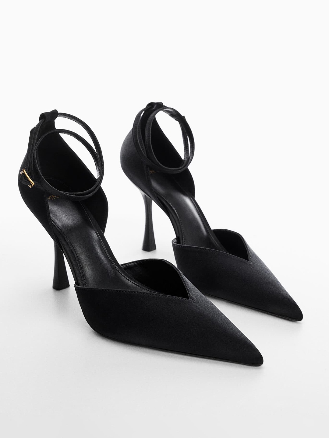 

MANGO Women Mid-Top Slim Heel Pumps, Black