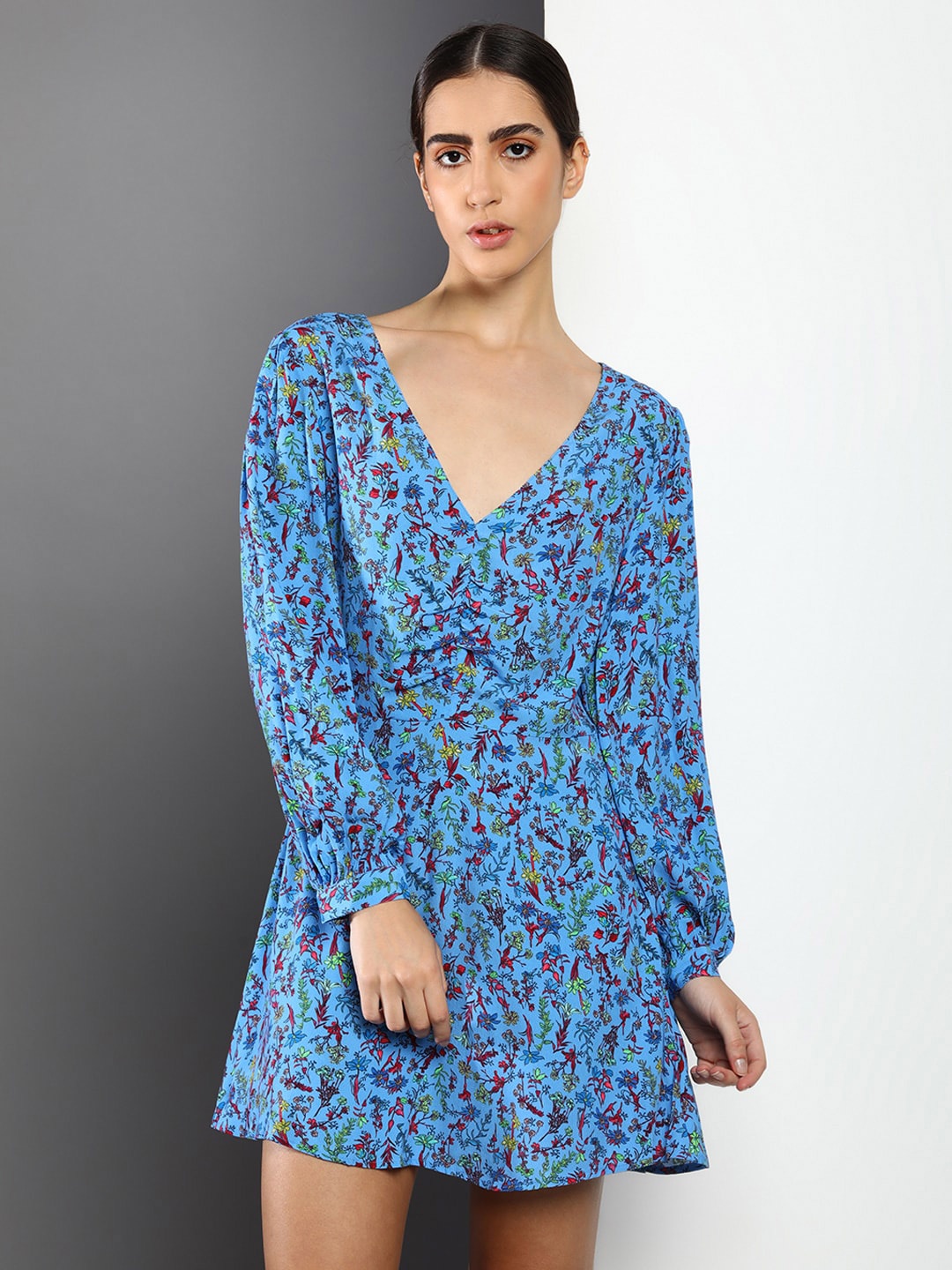 

Tommy Hilfiger Floral Printed V-neck Cuffed Sleeves Mini Dress, Blue