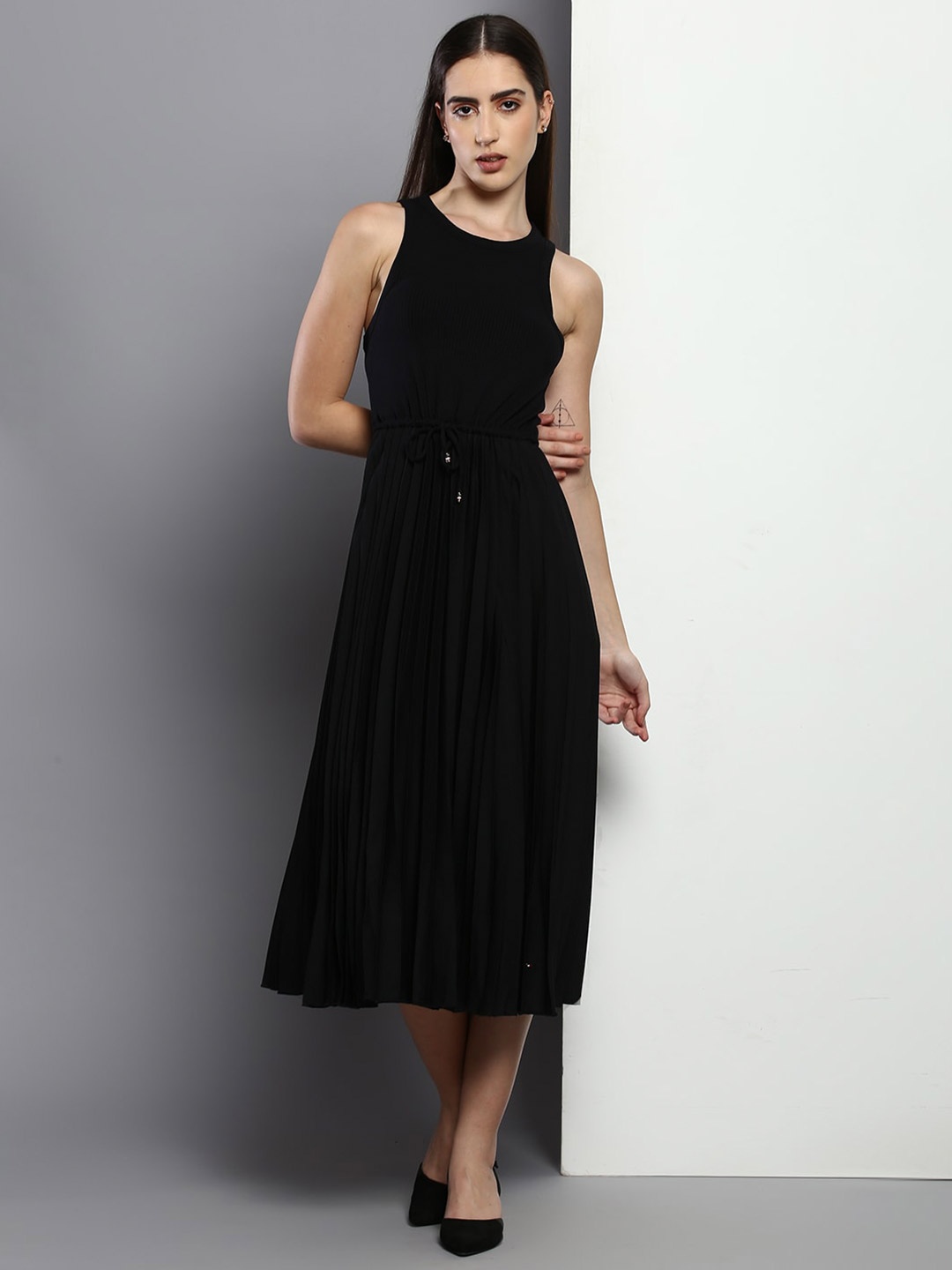 

Tommy Hilfiger Round Neck A-Line Midi Dress, Black