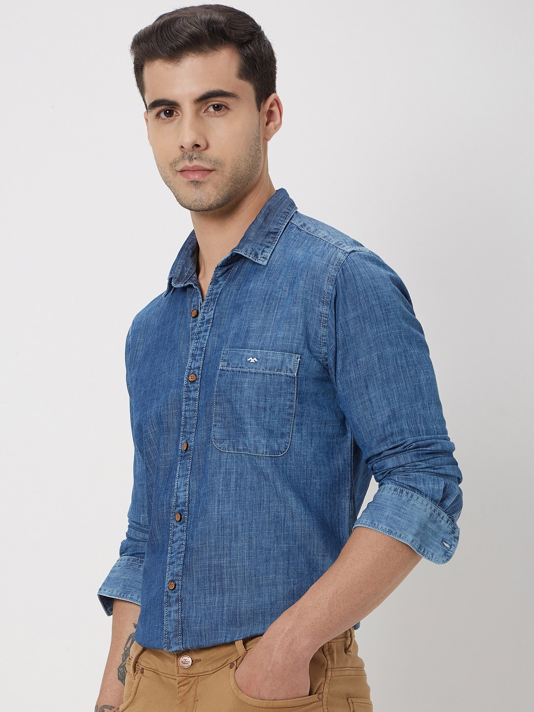 

Mufti Pure Cotton Trim Slim Fit Faded Faded Casual Shirt, Blue