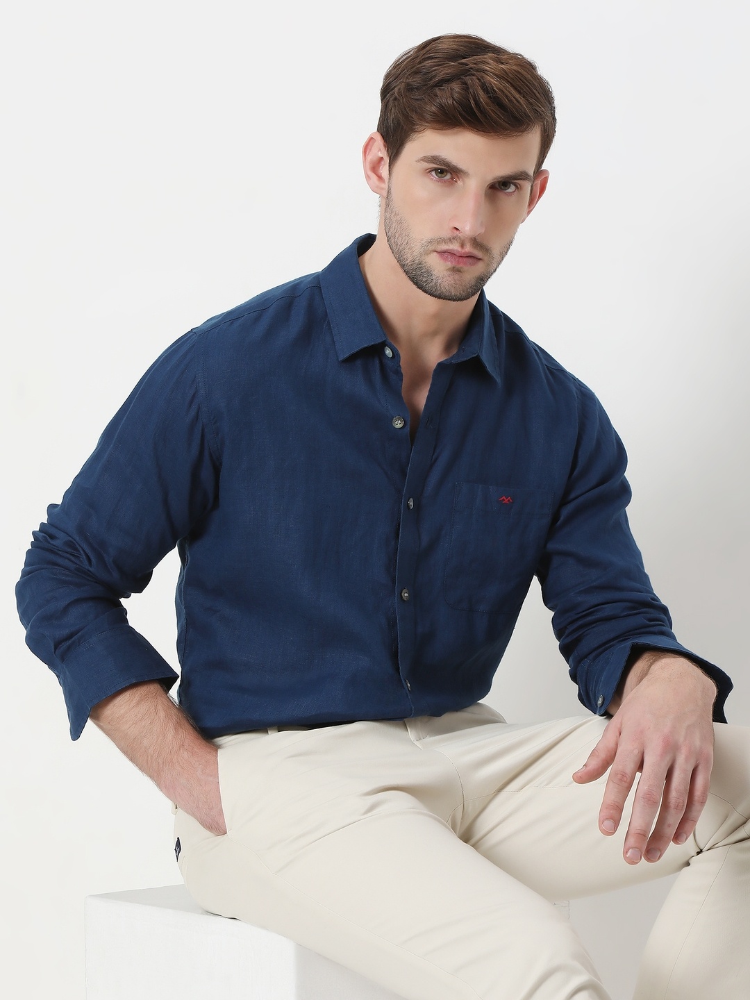 

Mufti Spread Collar Linen Slim Fit Casual Shirt, Navy blue