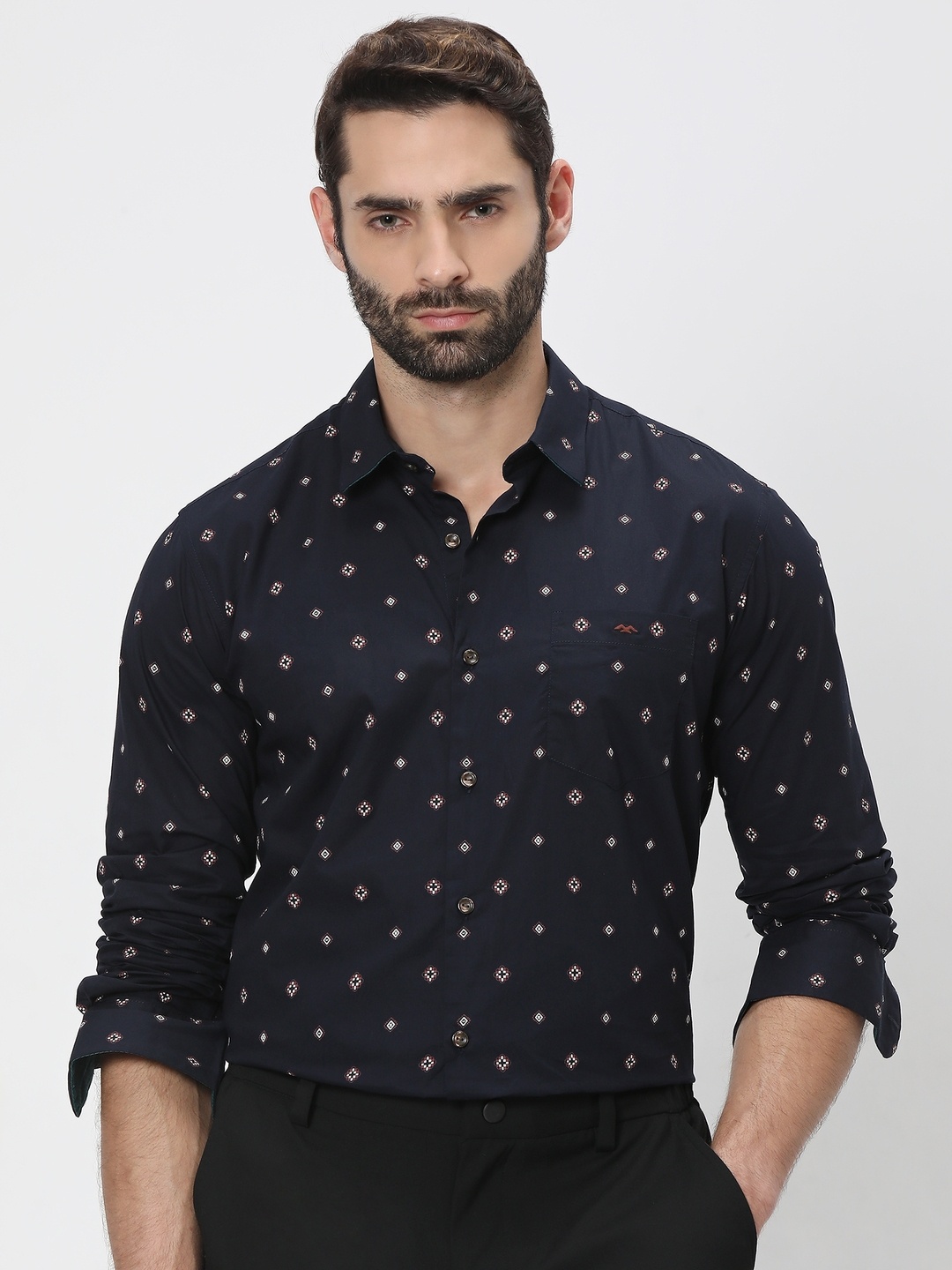 

Mufti Trim Slim Fit Printed Pure Cotton Casual Shirt, Navy blue