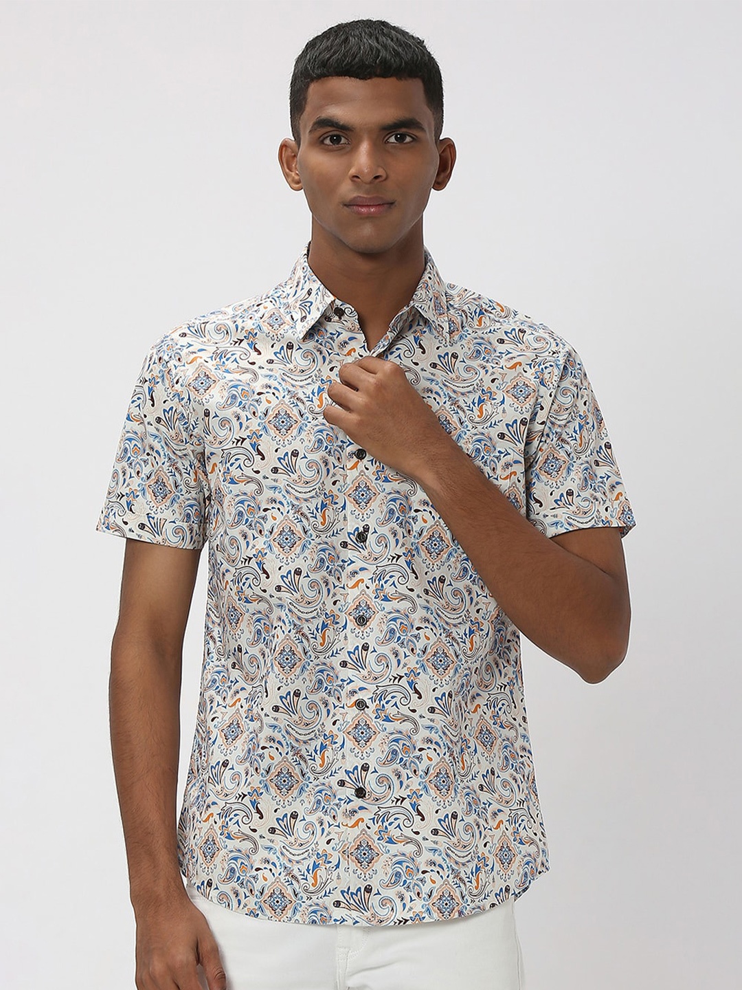 

Mufti Trim Slim Fit Abstract Printed Casual Cotton Shirt, Off white