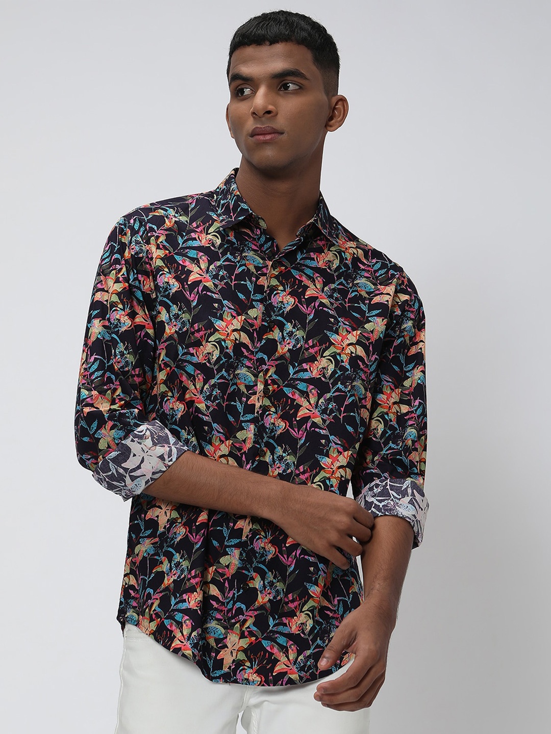 

Mufti Trim Slim Fit Floral Printed Pure Cotton Casual Shirt, Navy blue