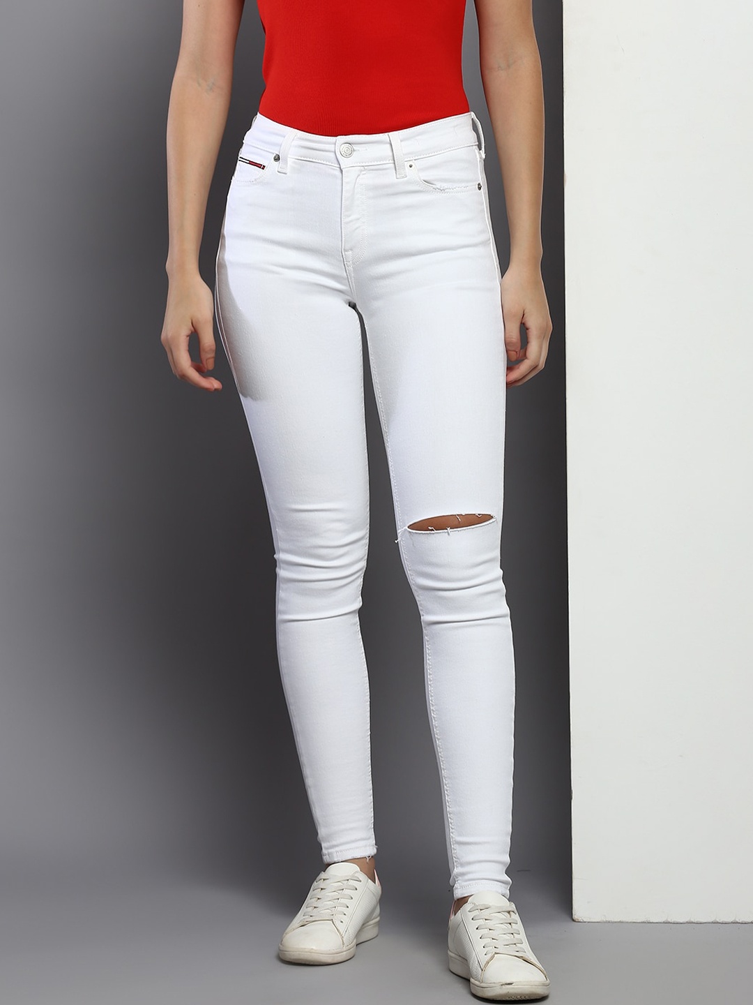 

Tommy Hilfiger Women Skinny Fit Slash Knee Stretchable Jeans, White