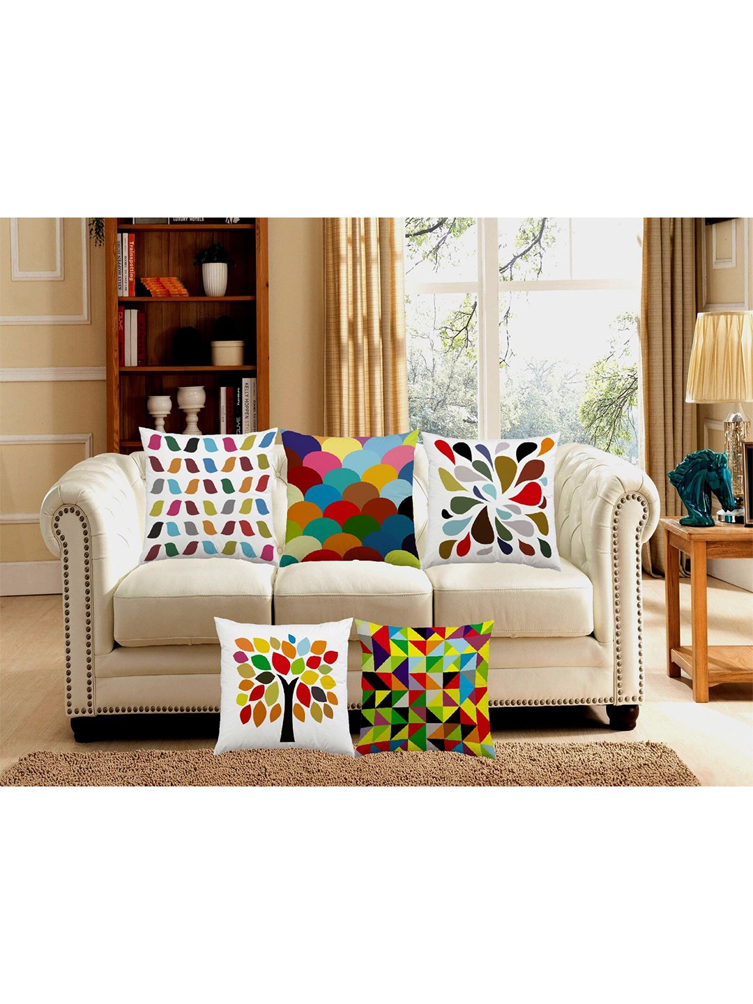 

Bajo's White & Red 5 Pcs Geometric Printed Square Cushion Covers